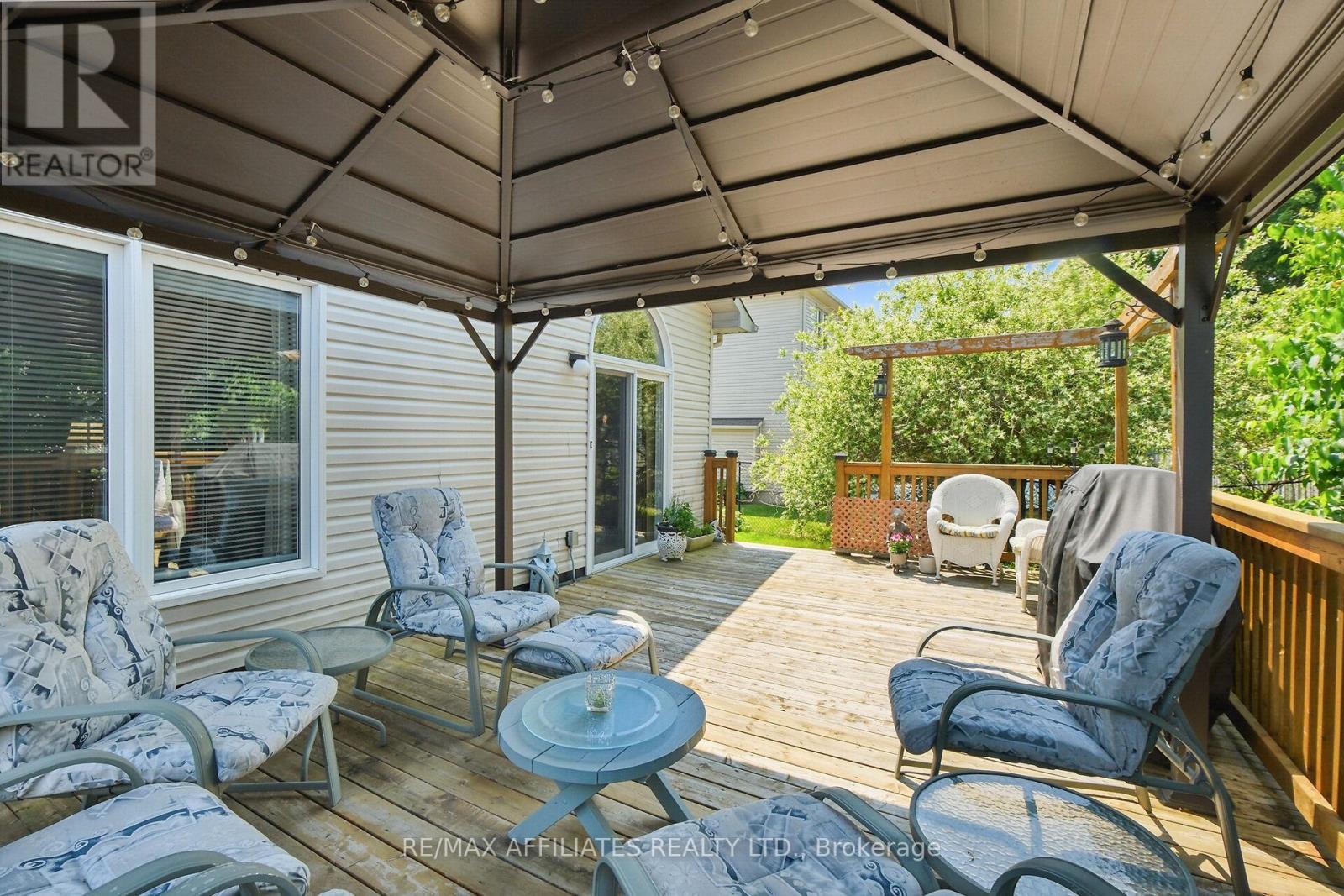176 Topaze Crescent, Clarence-Rockland, Ontario  K4K 0E2 - Photo 46 - X12201099