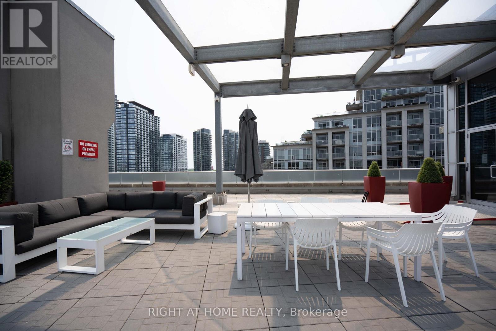 413 - 1 Shaw Street, Toronto, Ontario  M6K 0A1 - Photo 17 - C12201021