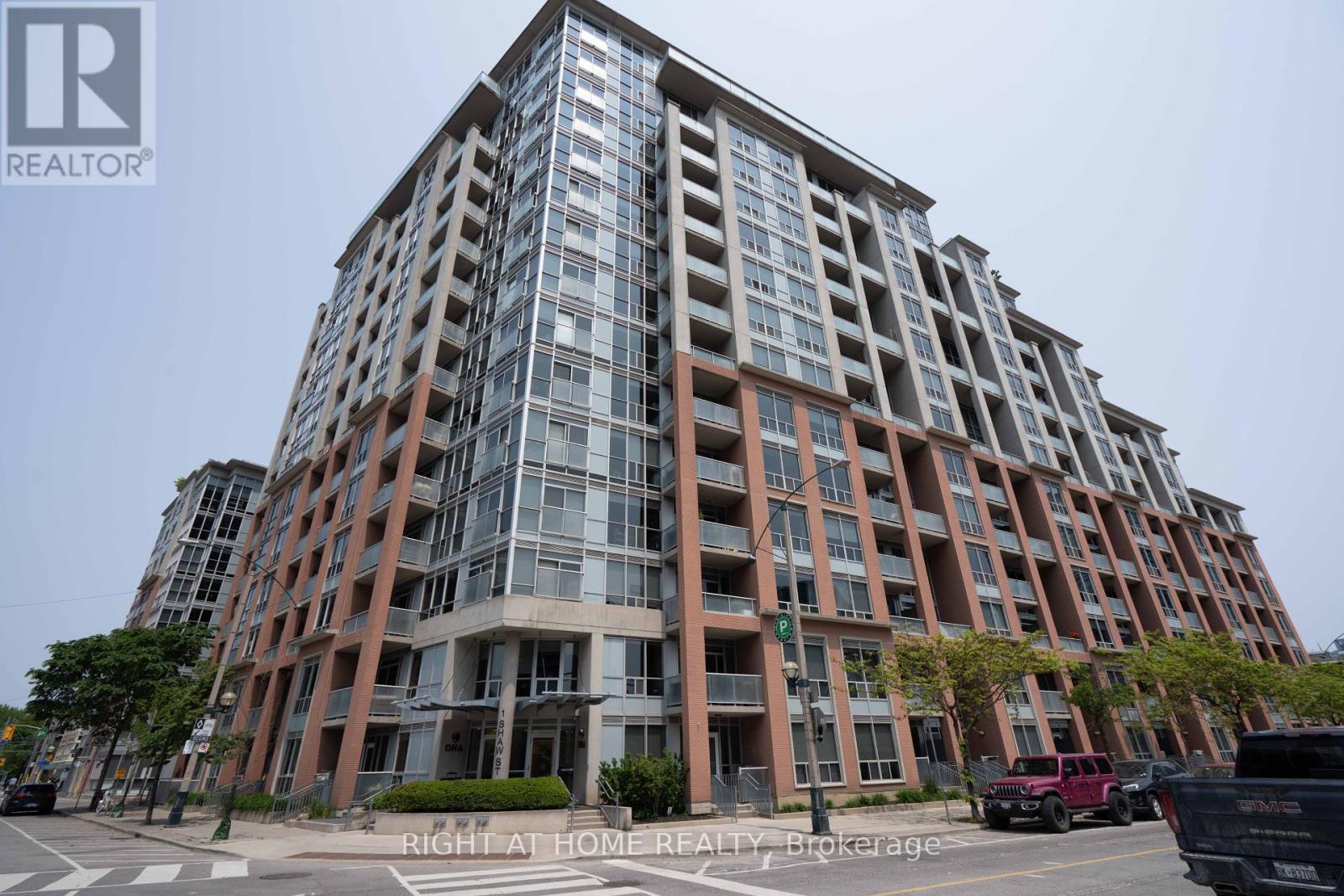 413 - 1 Shaw Street, Toronto, Ontario  M6K 0A1 - Photo 22 - C12201021