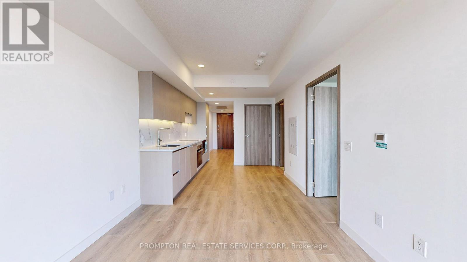 2708 - 1 Concord Cityplace Way, Toronto, Ontario  M5V 0X3 - Photo 10 - C12201034