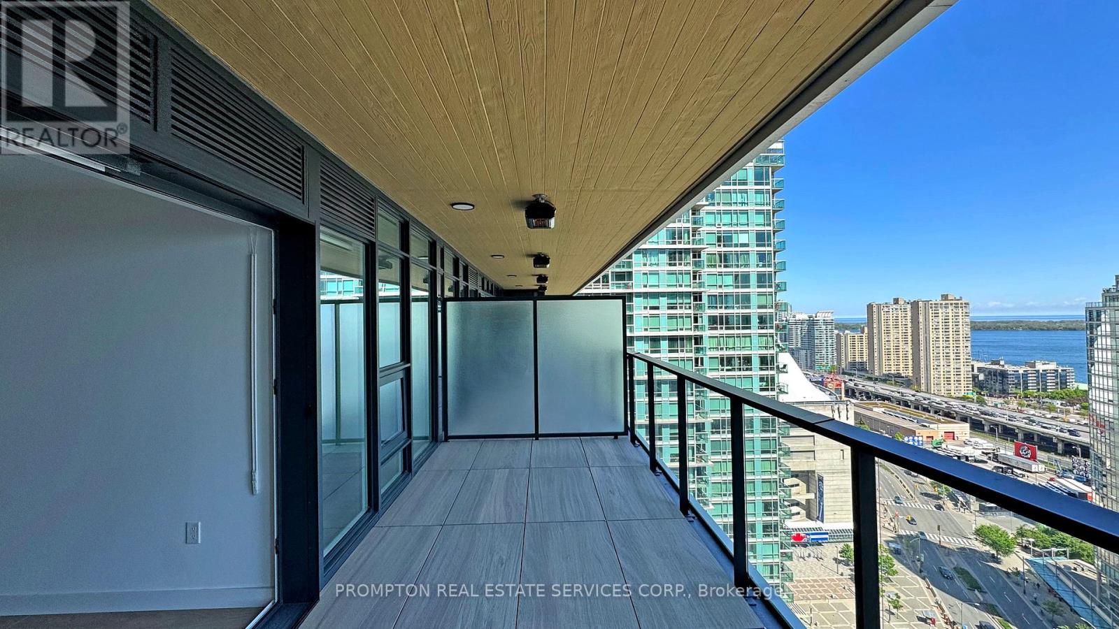 2708 - 1 Concord Cityplace Way, Toronto, Ontario  M5V 0X3 - Photo 19 - C12201034