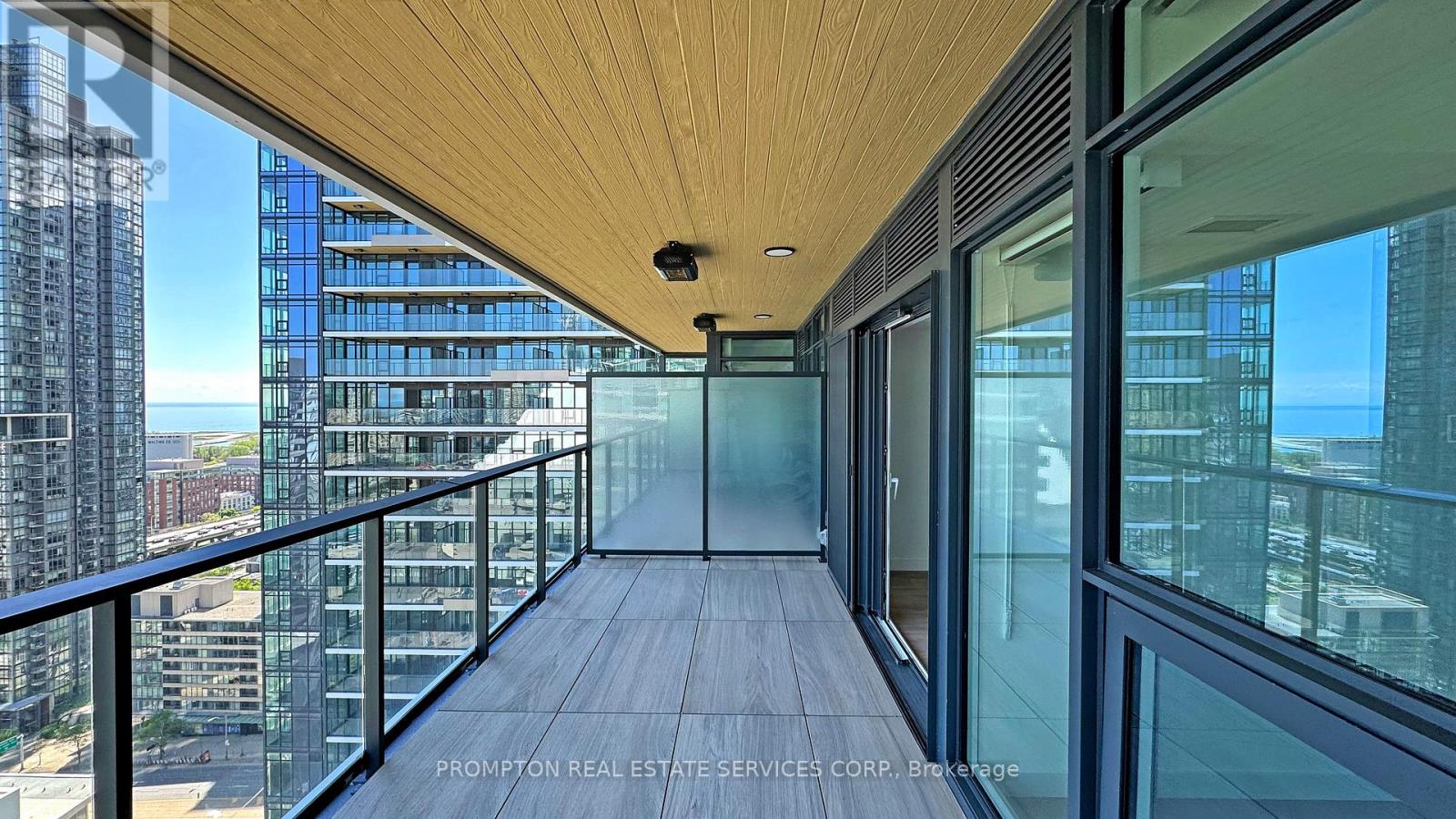 2708 - 1 Concord Cityplace Way, Toronto, Ontario  M5V 0X3 - Photo 21 - C12201034