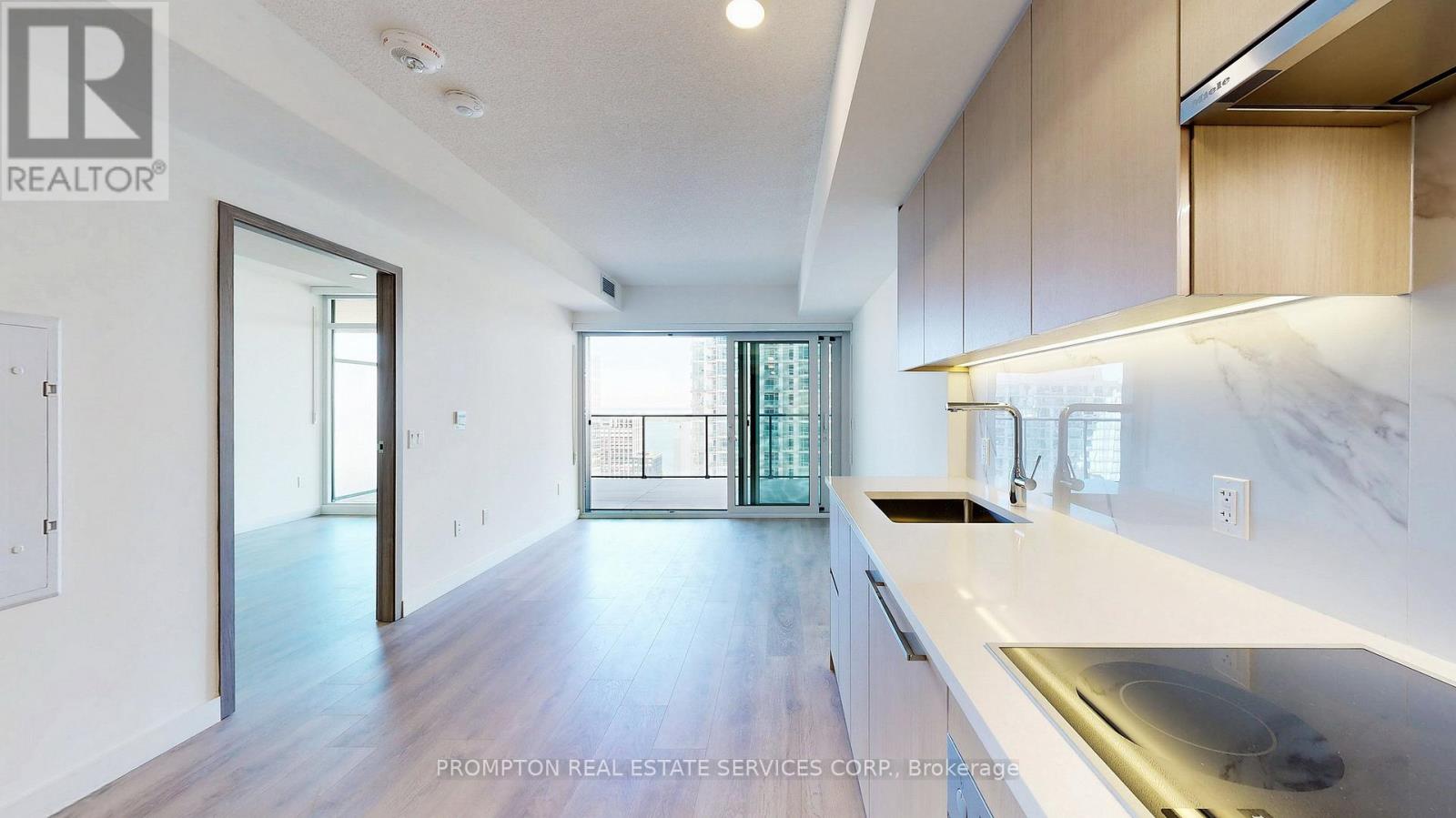 2708 - 1 Concord Cityplace Way, Toronto, Ontario  M5V 0X3 - Photo 6 - C12201034