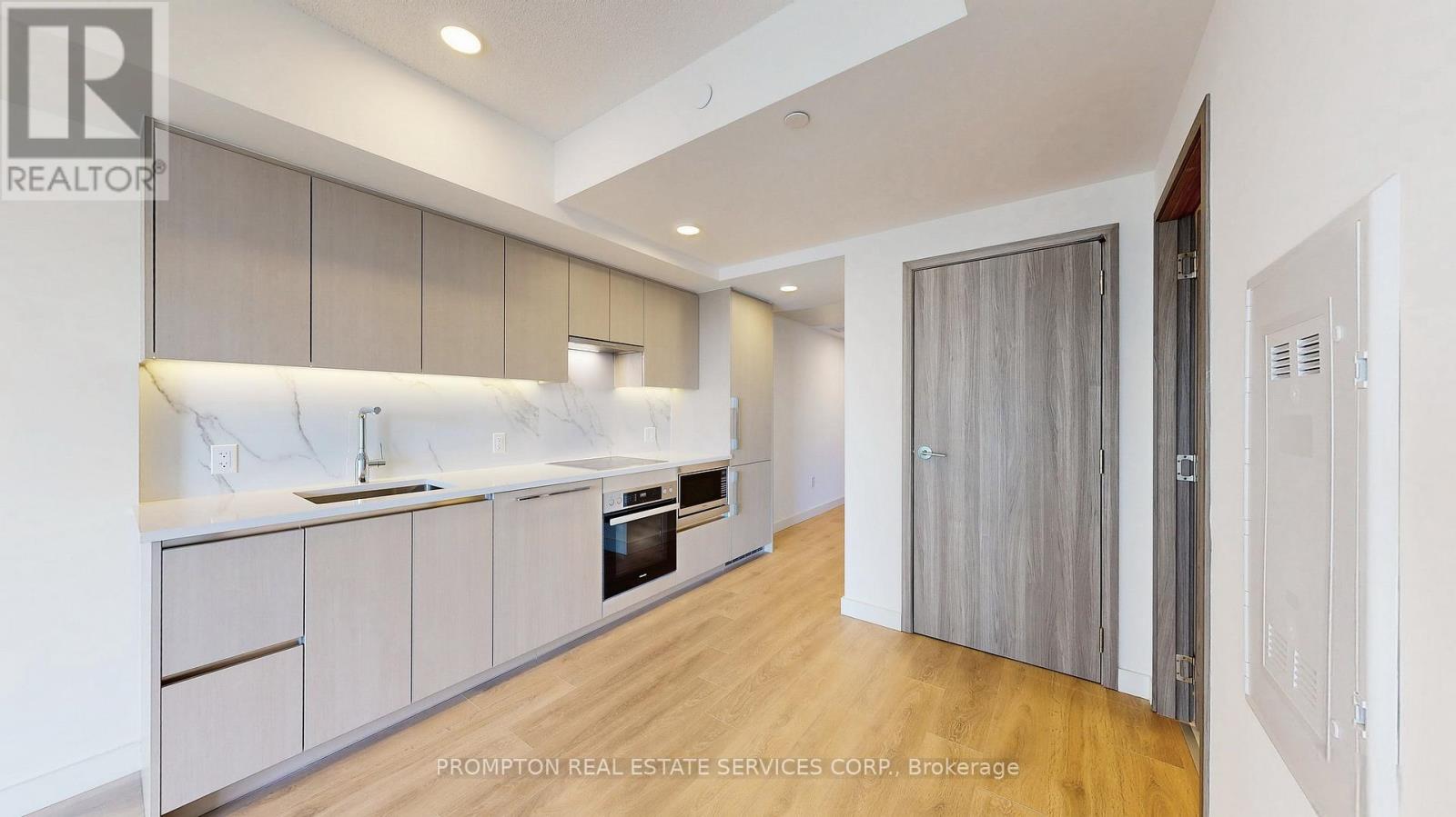 2708 - 1 Concord Cityplace Way, Toronto, Ontario  M5V 0X3 - Photo 8 - C12201034