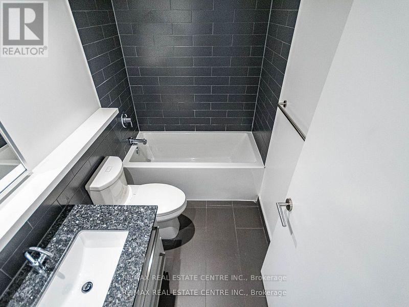 605 - 120 Varna Drive, Toronto, Ontario  M6A 0B3 - Photo 17 - C12201042