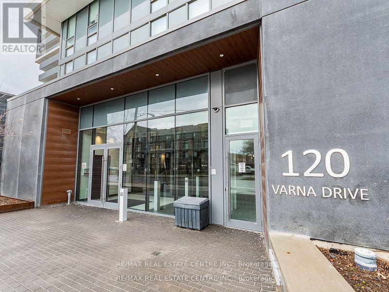 605 - 120 Varna Drive, Toronto, Ontario  M6A 0B3 - Photo 3 - C12201042