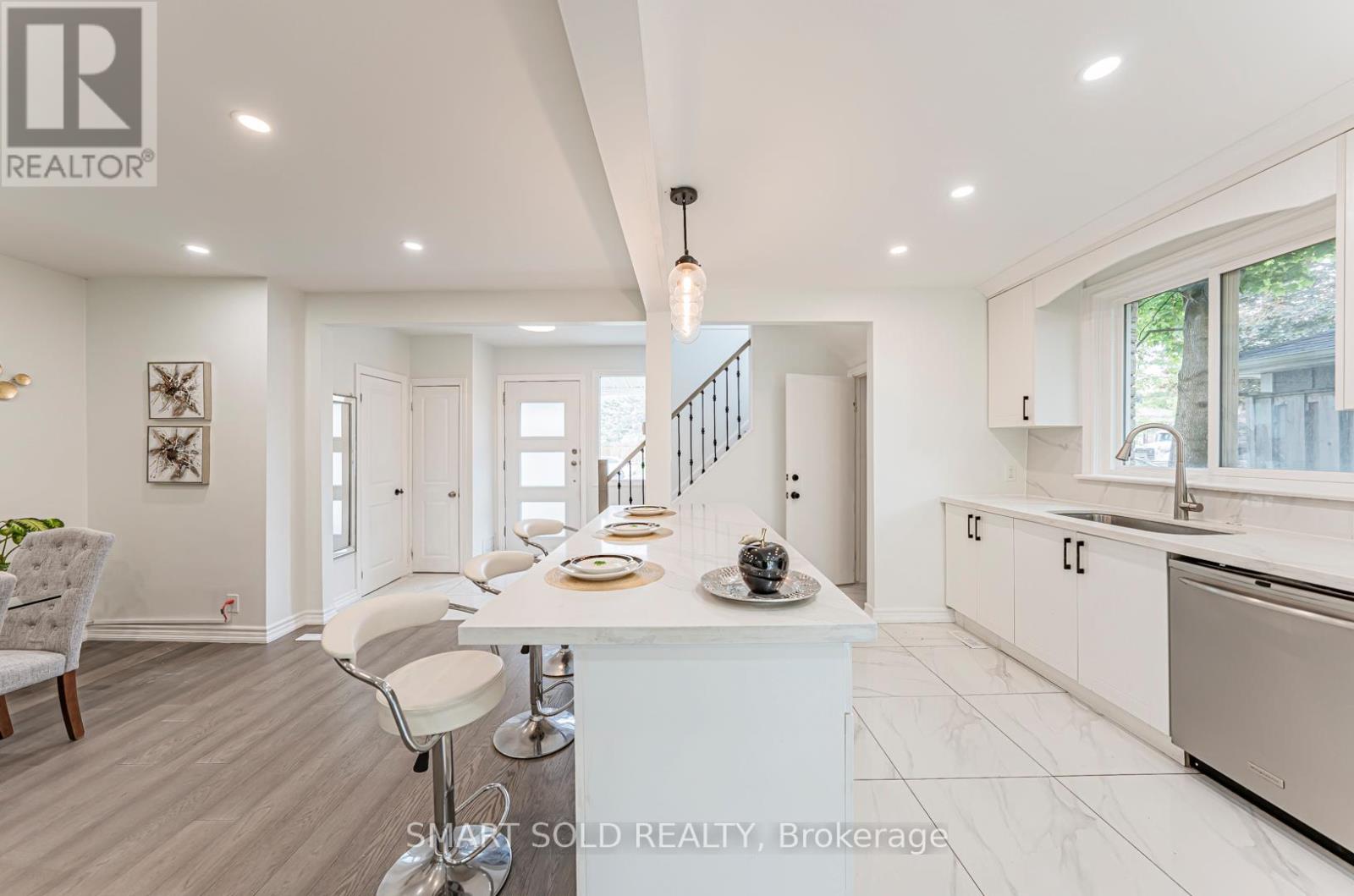 18 Cadillac Avenue, Toronto, Ontario  M3H 1R9 - Photo 11 - C12201077