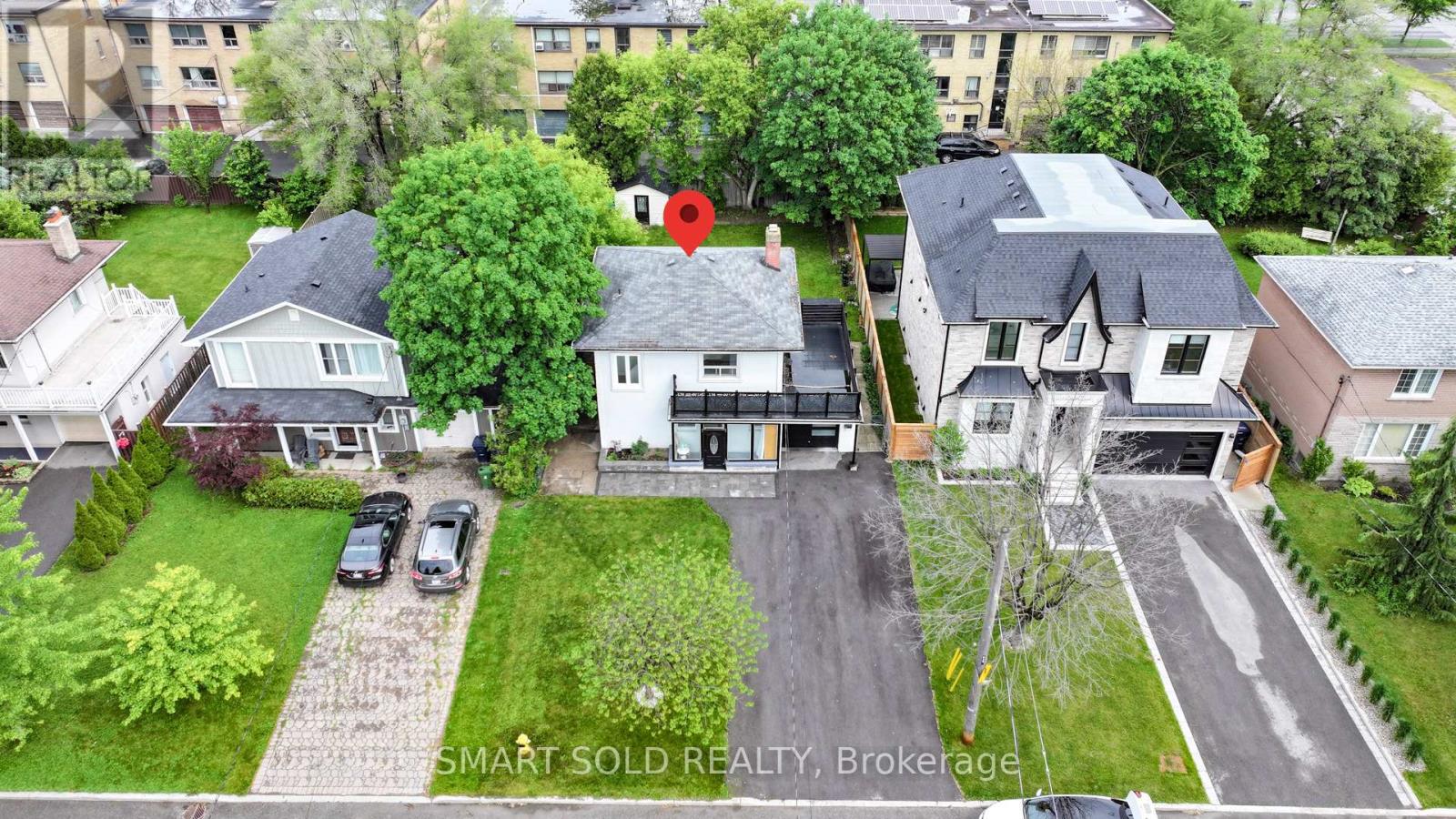 18 Cadillac Avenue, Toronto, Ontario  M3H 1R9 - Photo 2 - C12201077