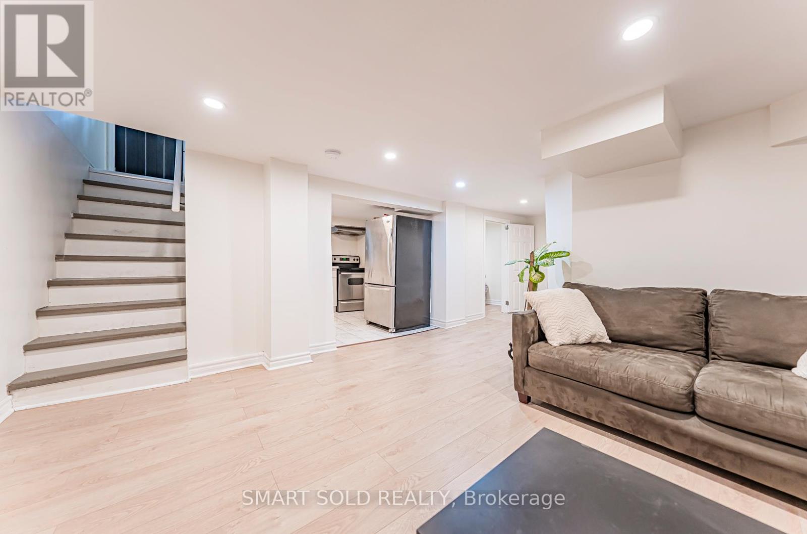 18 Cadillac Avenue, Toronto, Ontario  M3H 1R9 - Photo 38 - C12201077