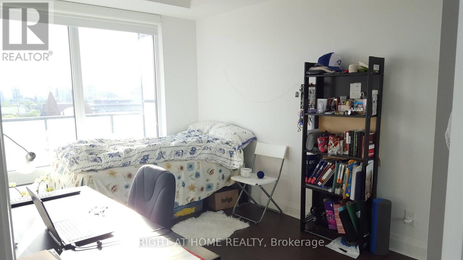 1205 - 65 St Mary Street, Toronto, Ontario  M5S 0A6 - Photo 3 - C12201078