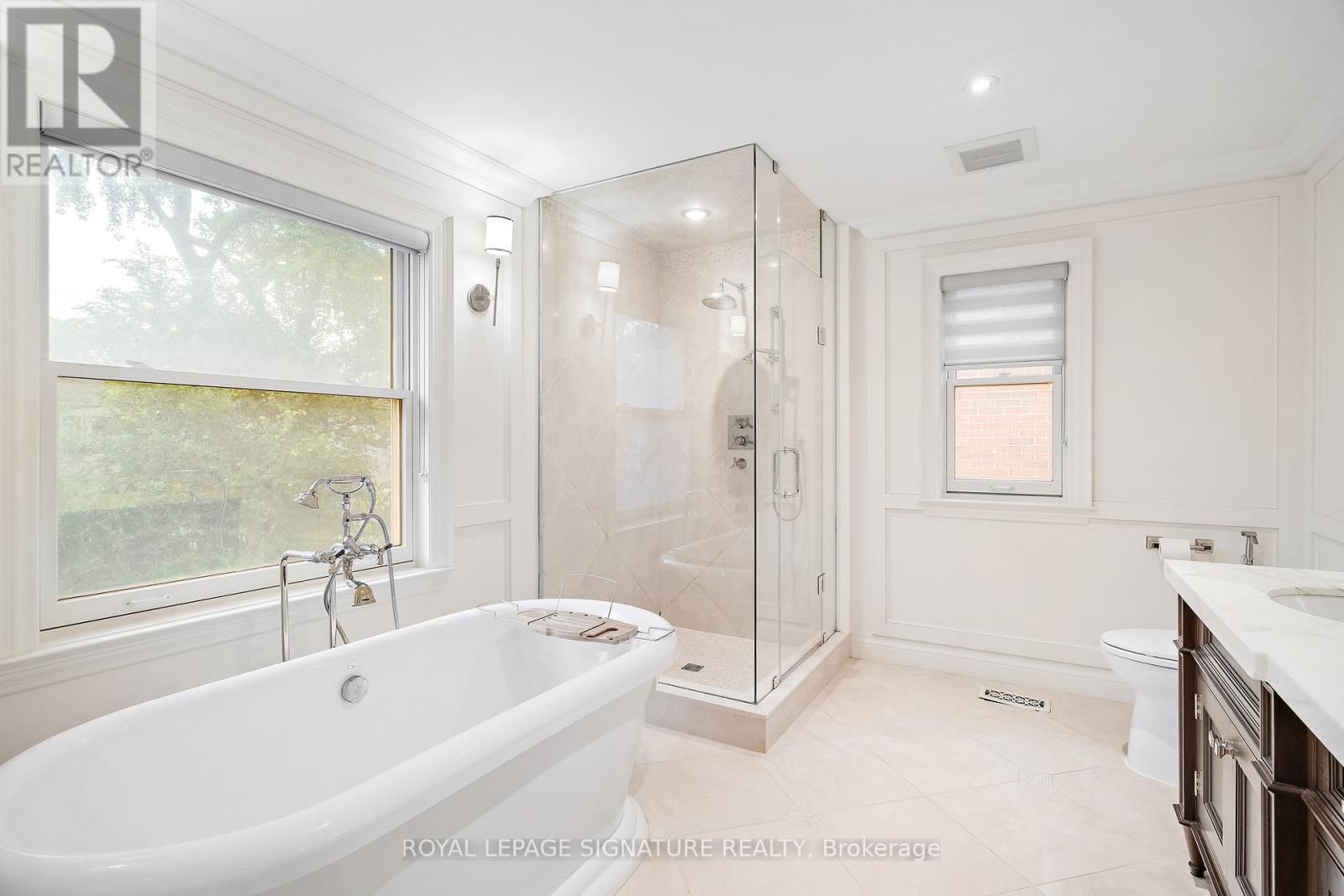 518 Cranbrooke Avenue, Toronto, Ontario  M5M 1N8 - Photo 10 - C12201080