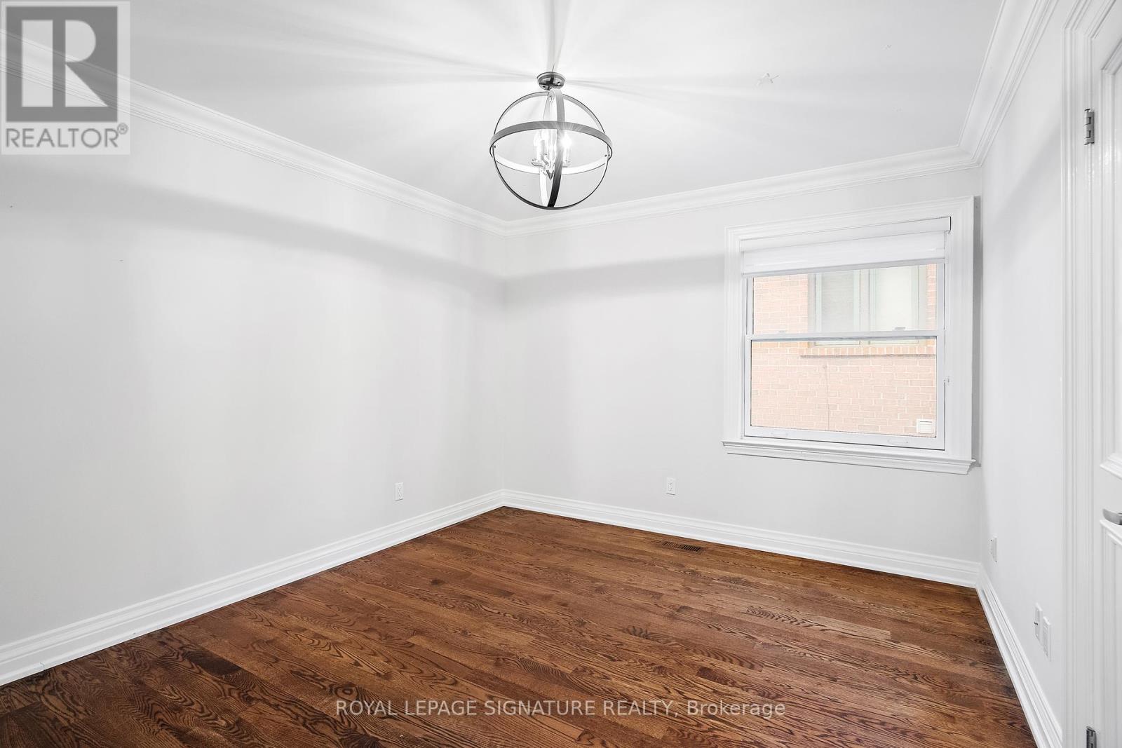 518 Cranbrooke Avenue, Toronto, Ontario  M5M 1N8 - Photo 15 - C12201080