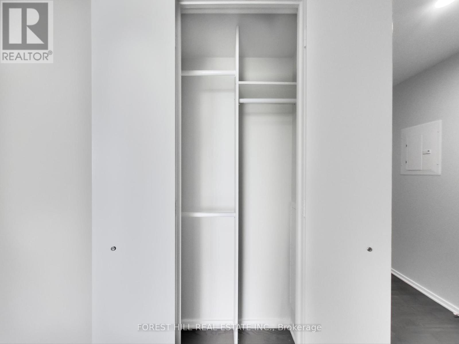 6001 - 1 Bloor Street E, Toronto, Ontario  M4W 0A8 - Photo 6 - C12201098