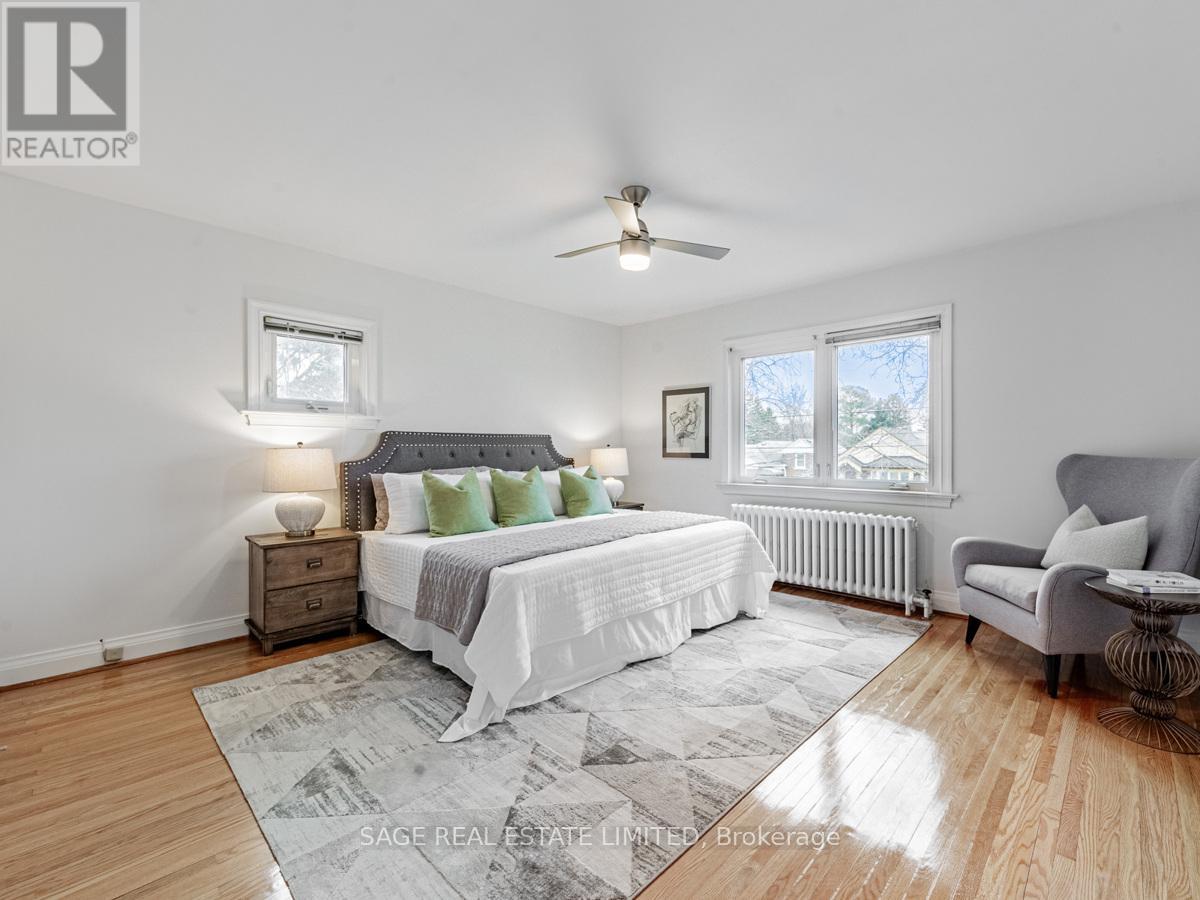 28 Barbara Crescent, Toronto, Ontario  M4C 3B2 - Photo 19 - E12201023