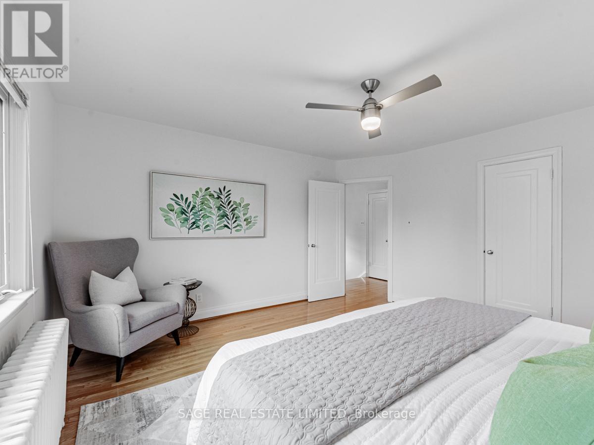 28 Barbara Crescent, Toronto, Ontario  M4C 3B2 - Photo 22 - E12201023