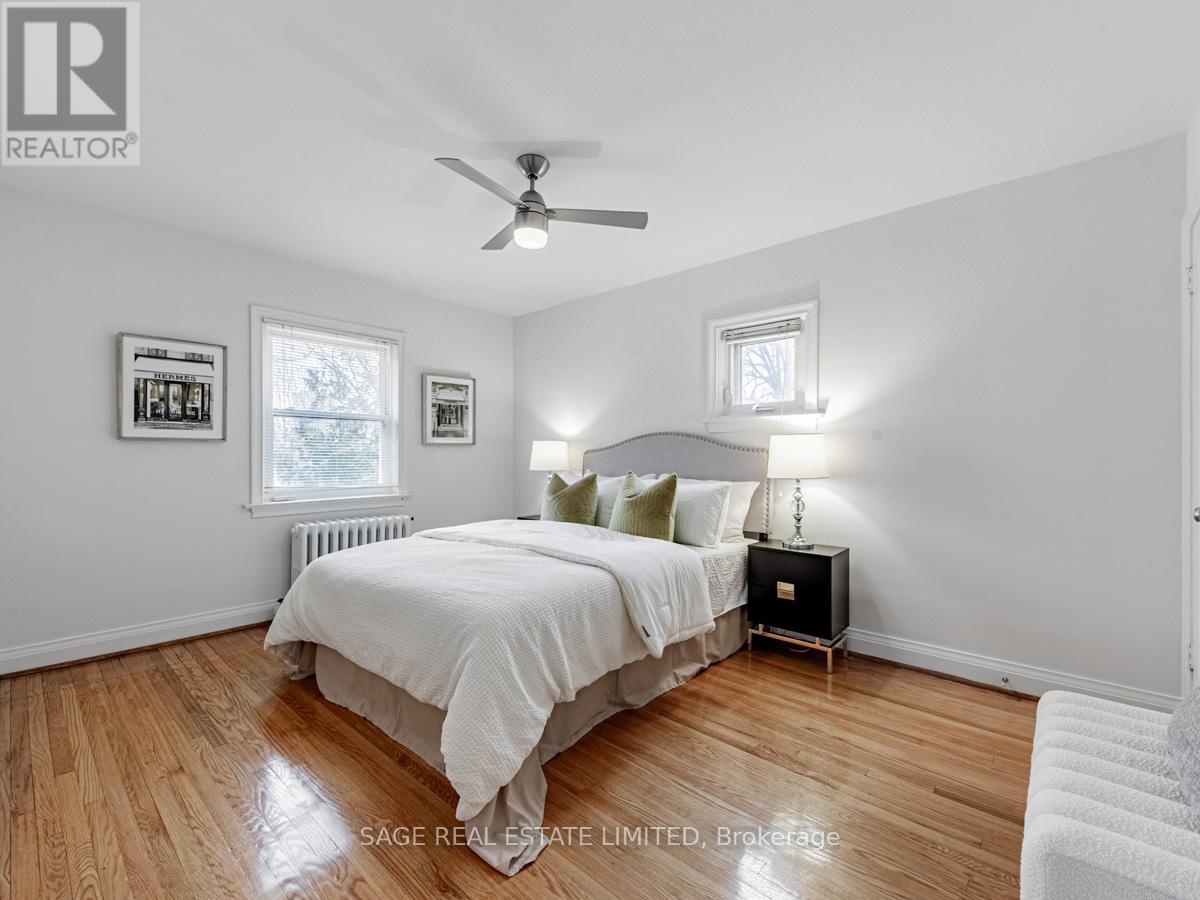 28 Barbara Crescent, Toronto, Ontario  M4C 3B2 - Photo 25 - E12201023