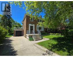 28 BARBARA CRESCENT, Toronto, Ontario