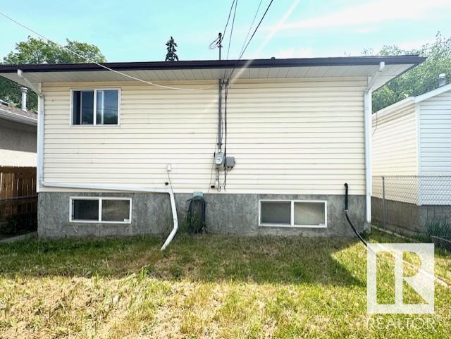 Property at 11418 91 ST NW image 3