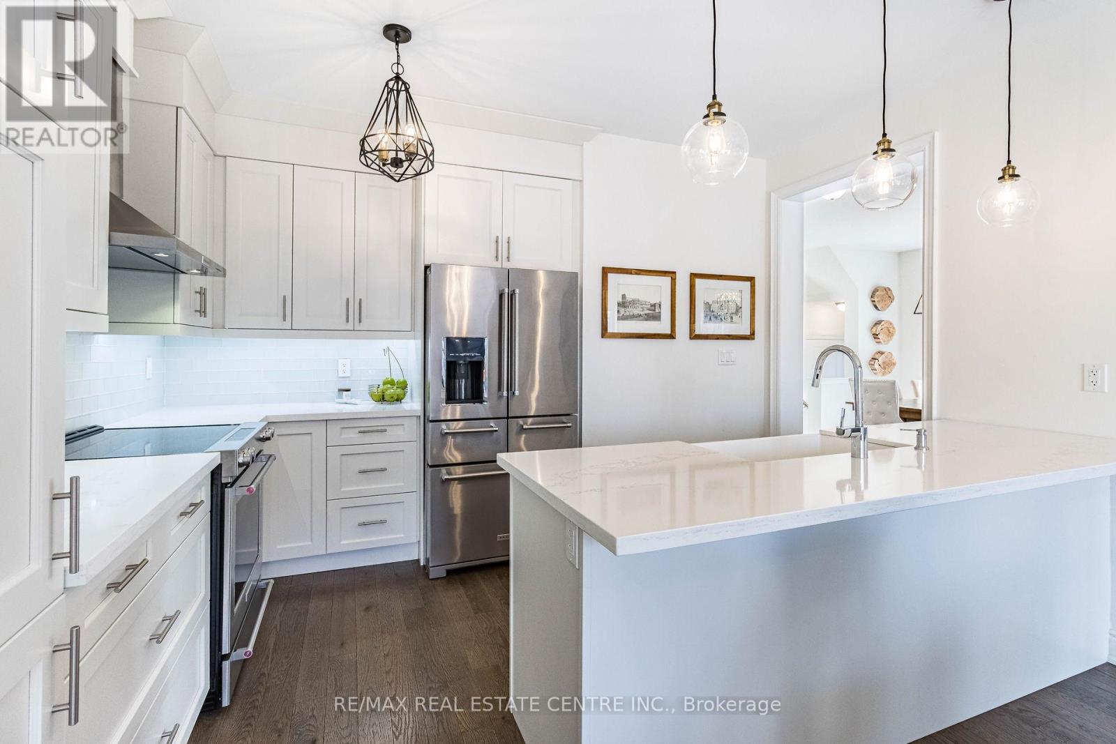 17 Prairie Creek Crescent, Brampton, Ontario  L6Y 6C9 - Photo 8 - W12201040