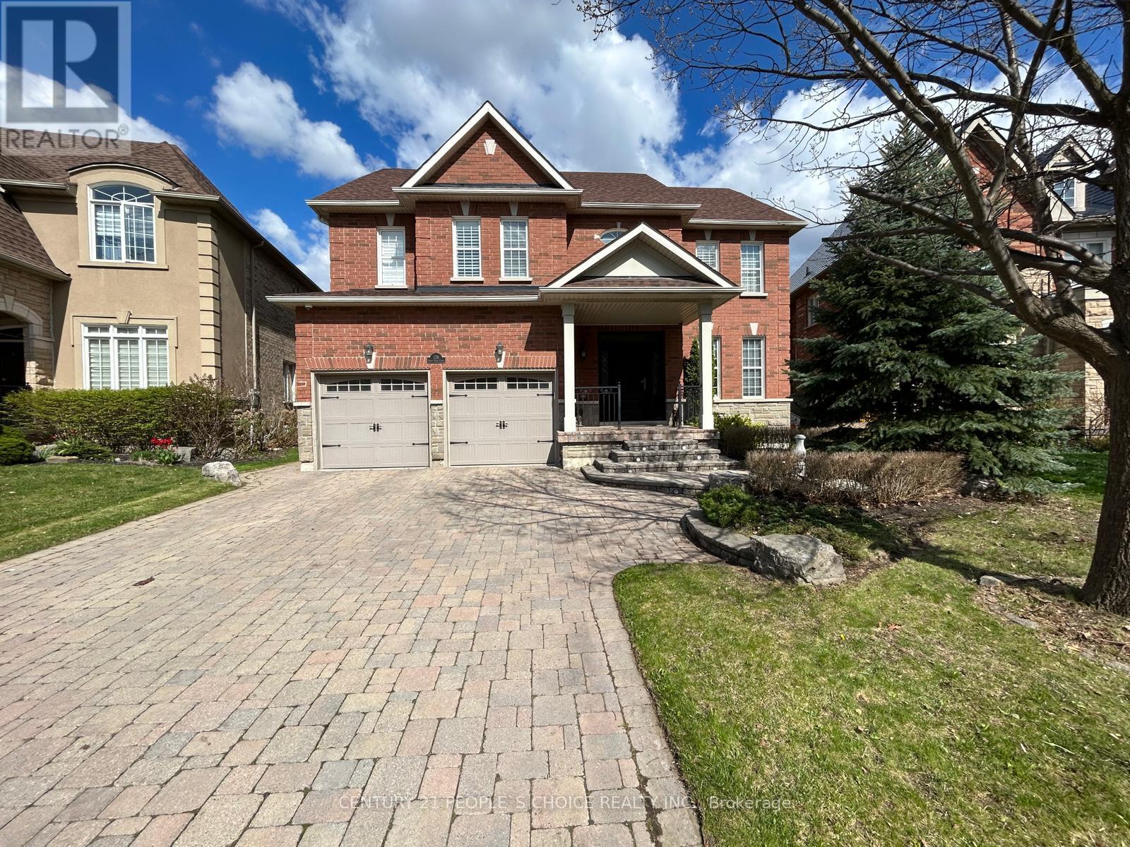 128 MOUNT ROYAL CIRCLE, Brampton, Ontario