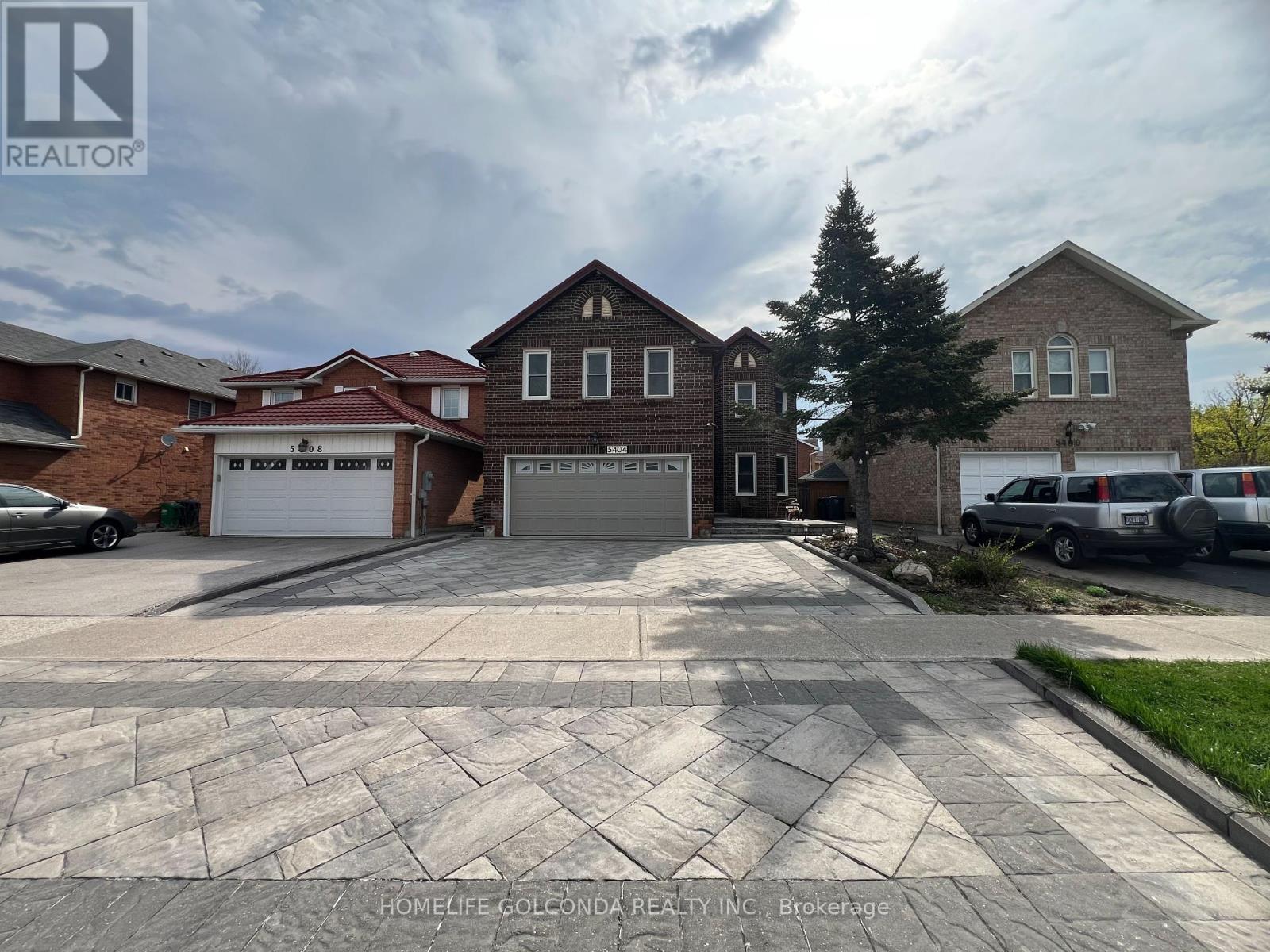 Upper - 5404 Heritage Hills Boulevard, Mississauga, Ontario  L5R 2J4 - Photo 1 - W12201072
