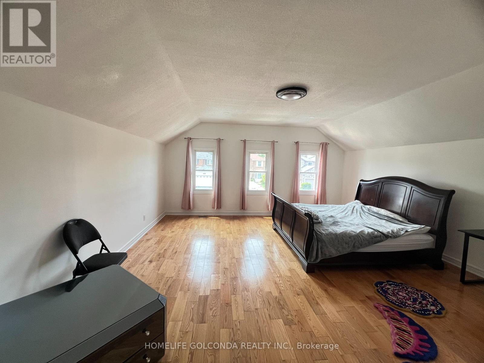 Upper - 5404 Heritage Hills Boulevard, Mississauga, Ontario  L5R 2J4 - Photo 10 - W12201072