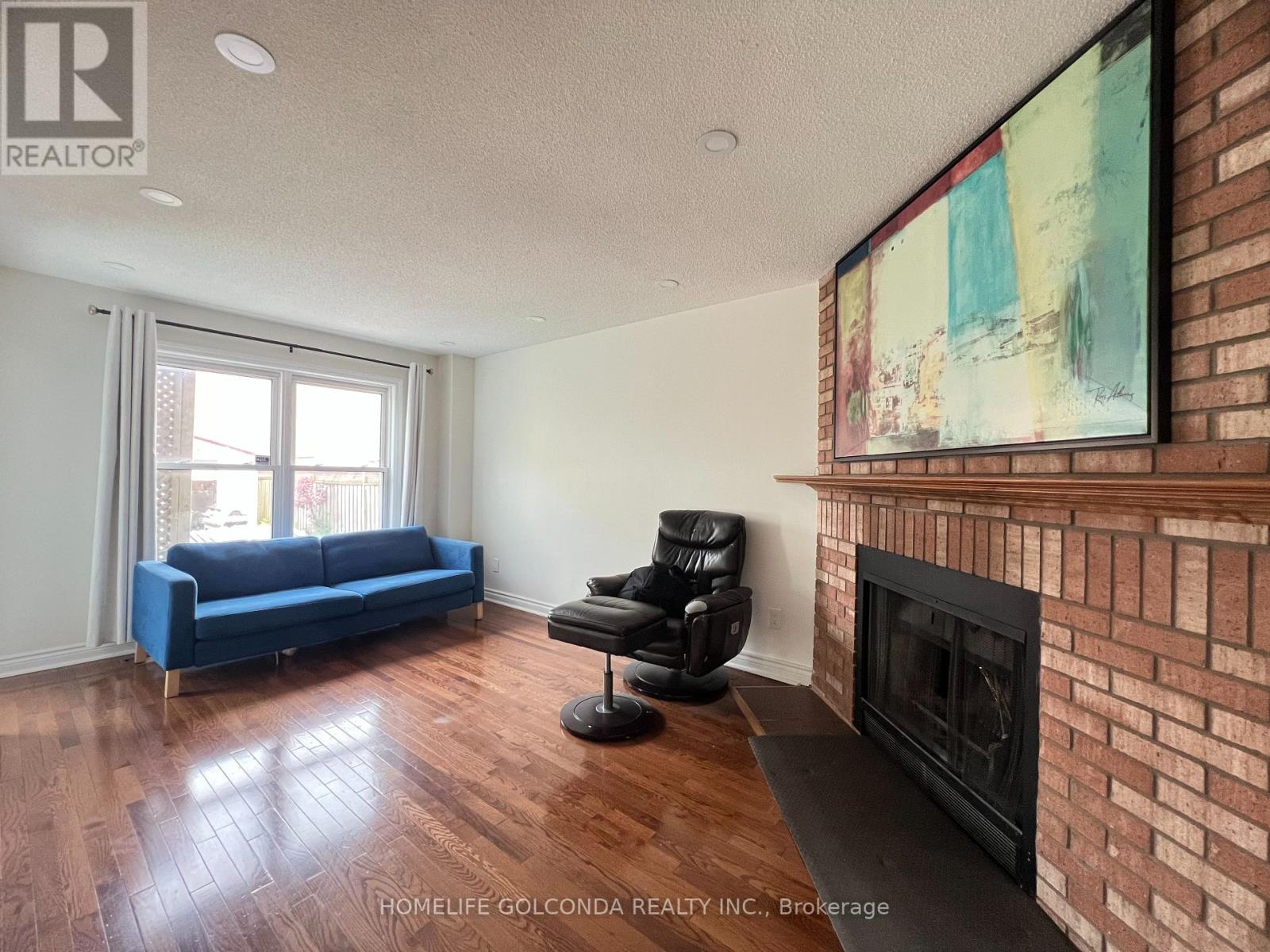 Upper - 5404 Heritage Hills Boulevard, Mississauga, Ontario  L5R 2J4 - Photo 9 - W12201072
