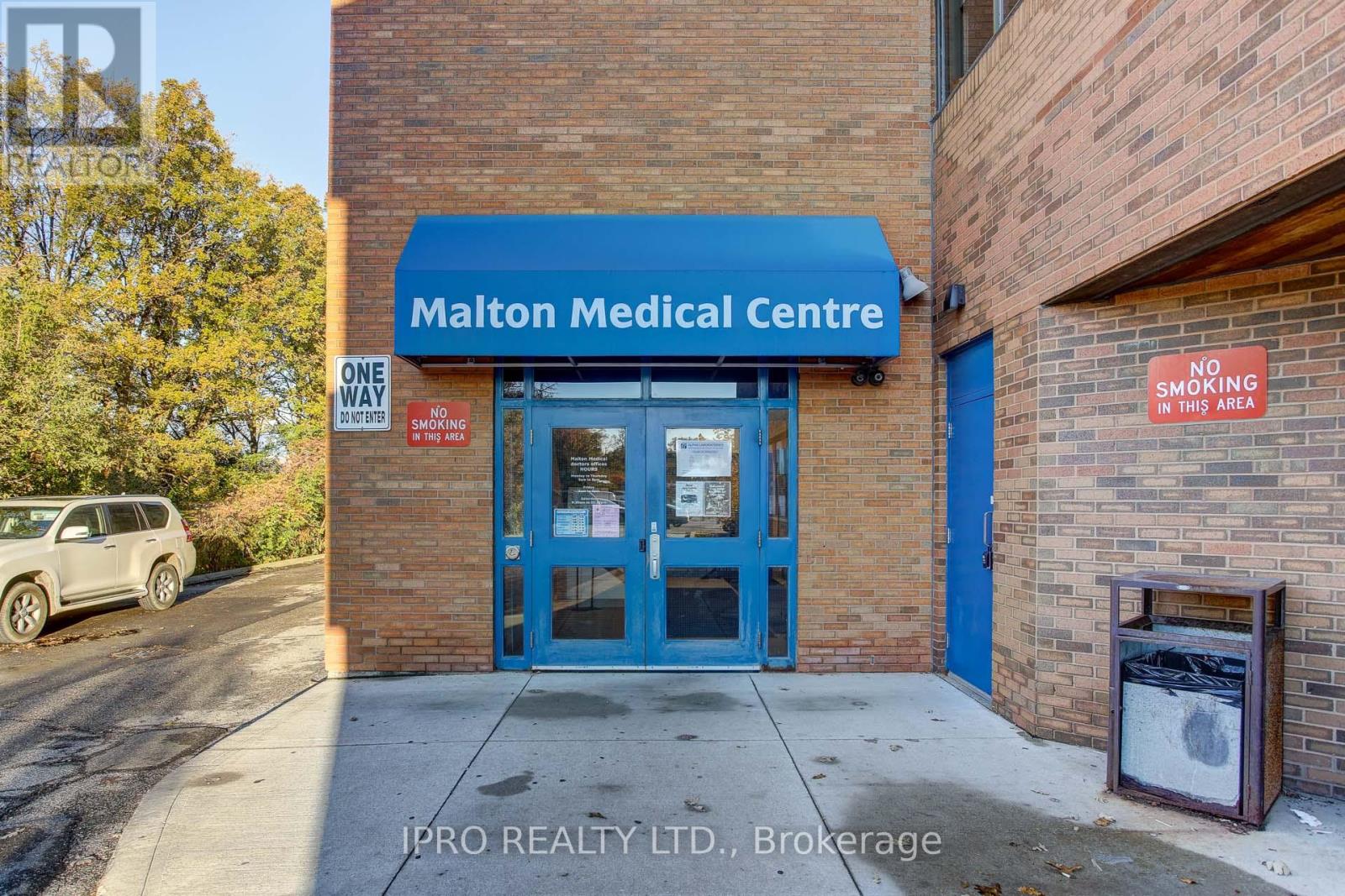 102d - 6870 Goreway Drive, Mississauga, Ontario  L4V 1P1 - Photo 10 - W12201074