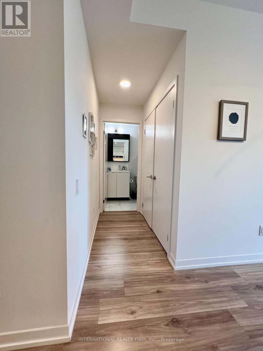 2605 - 4065 Confederation Parkway, Mississauga (City Centre), Ontario  L5B 0L4 - Photo 8 - W12201076