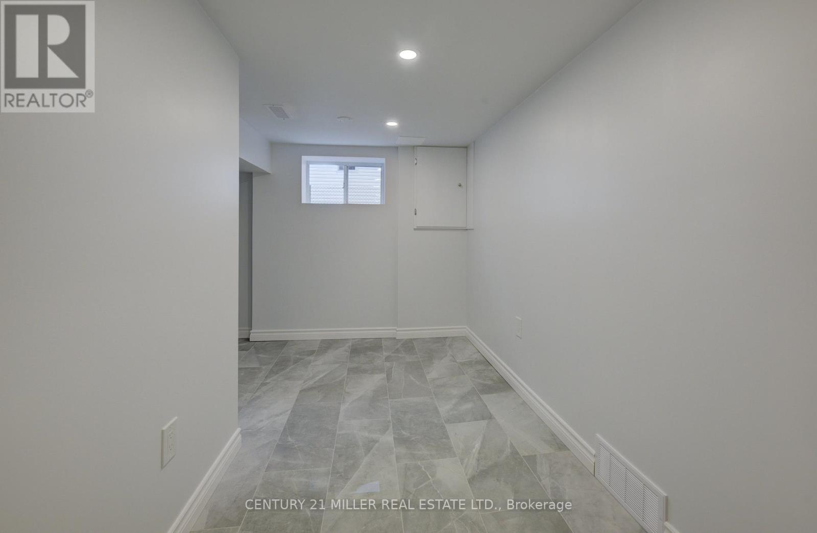 196 Queensdale Avenue E, Hamilton, Ontario  L9A 1K9 - Photo 22 - X12201058