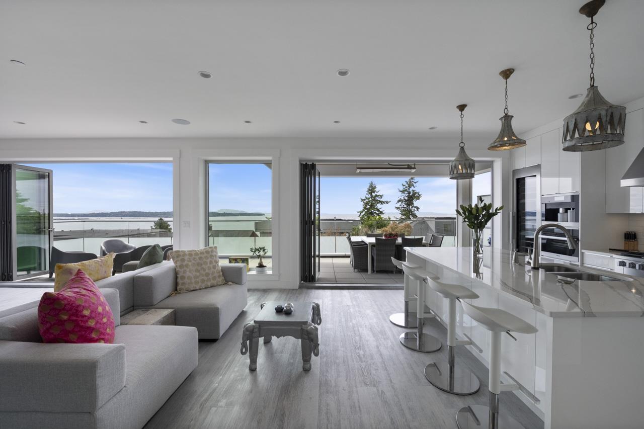 15374 Royal Avenue, White Rock, British Columbia  V4B 1M8 - Photo 12 - R3011702