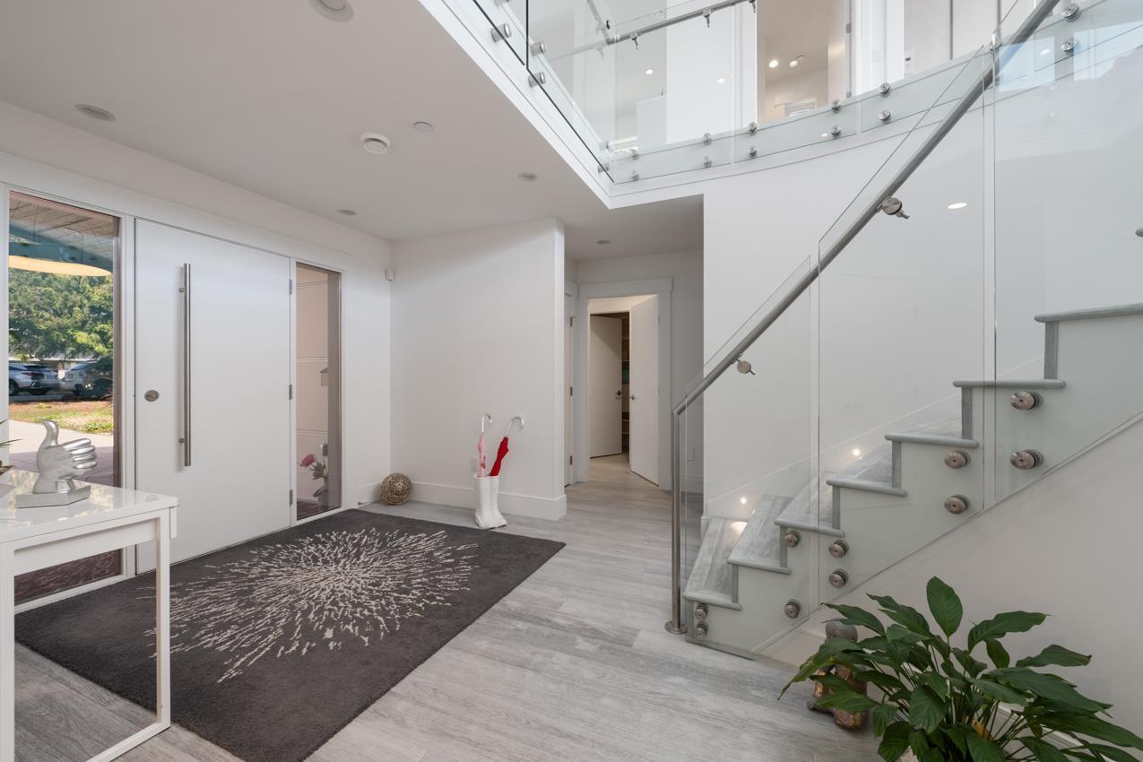 15374 Royal Avenue, White Rock, British Columbia  V4B 1M8 - Photo 28 - R3011702