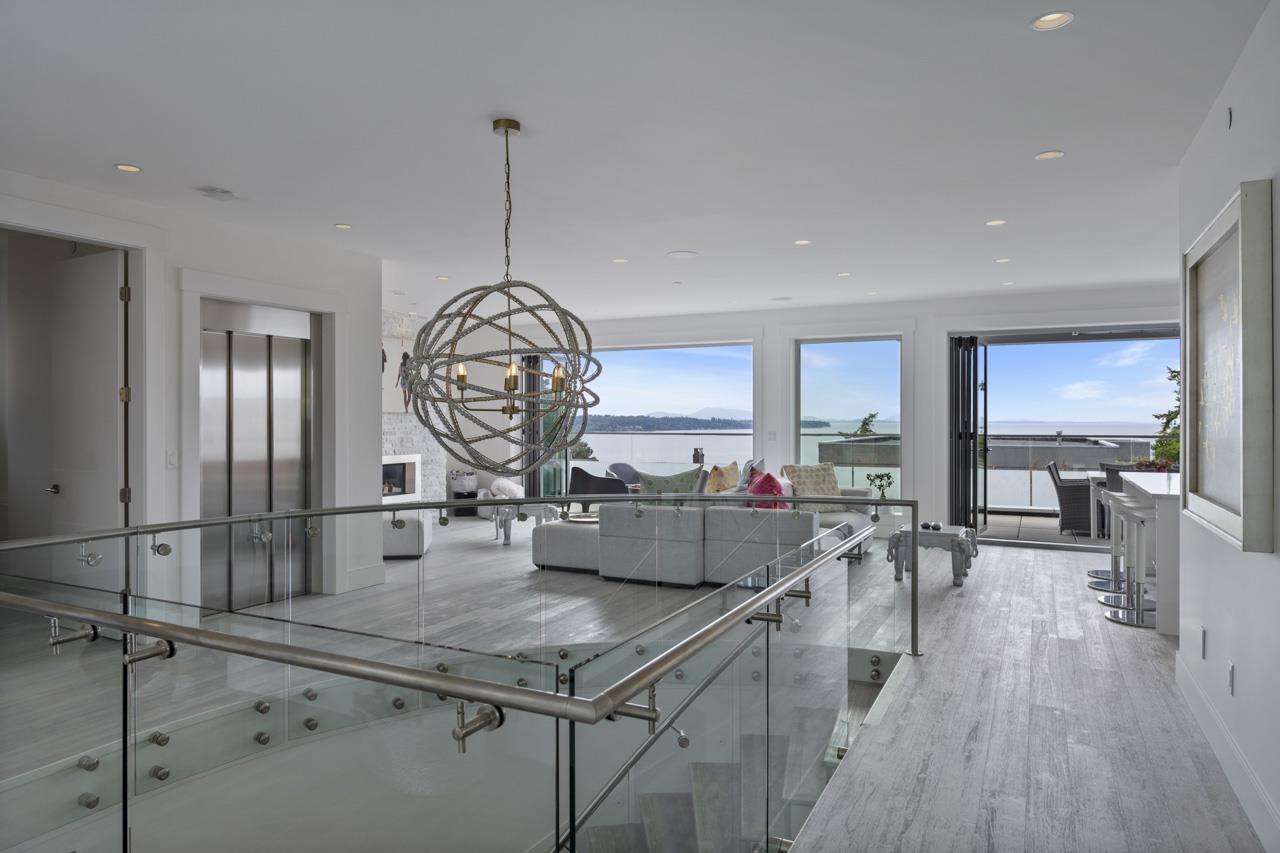 15374 Royal Avenue, White Rock, British Columbia  V4B 1M8 - Photo 21 - R3011702