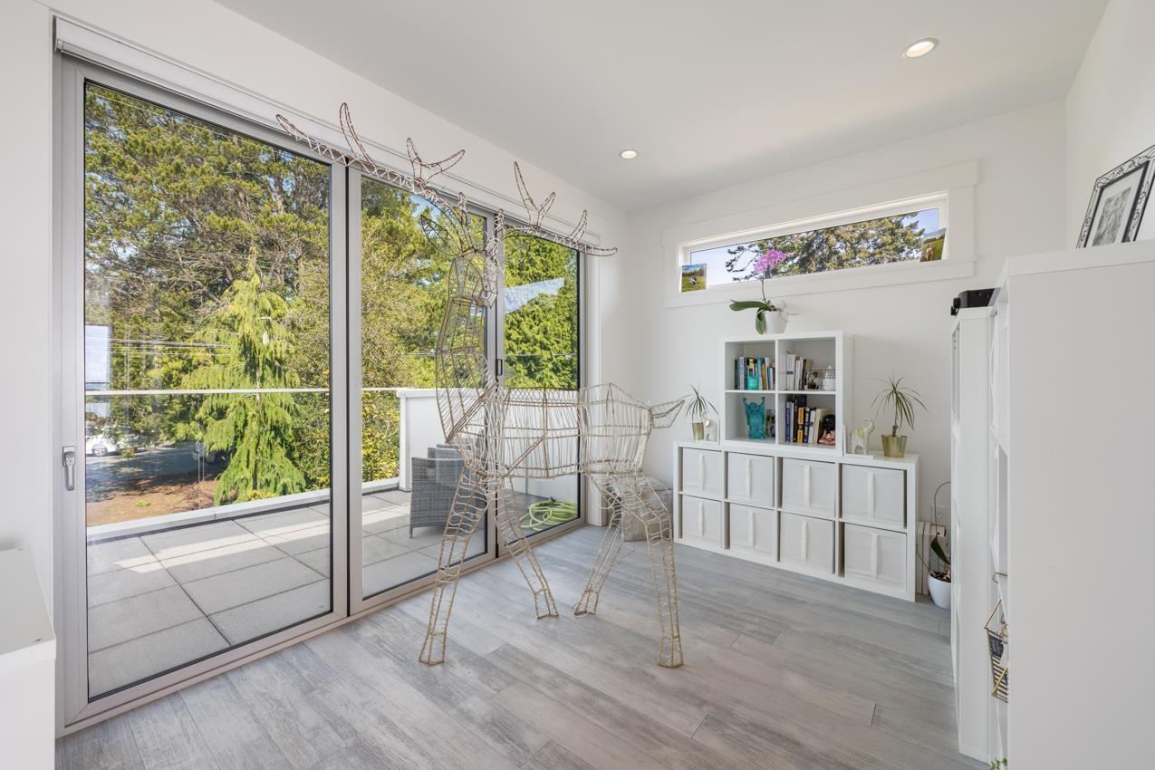 15374 Royal Avenue, White Rock, British Columbia  V4B 1M8 - Photo 24 - R3011702
