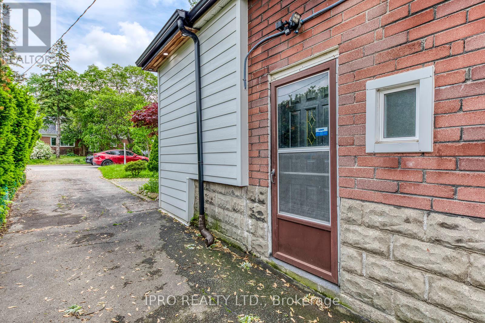 74 Rosemount Drive, Toronto (Ionview), Ontario  M1K 2X3 - Photo 26 - E12201114
