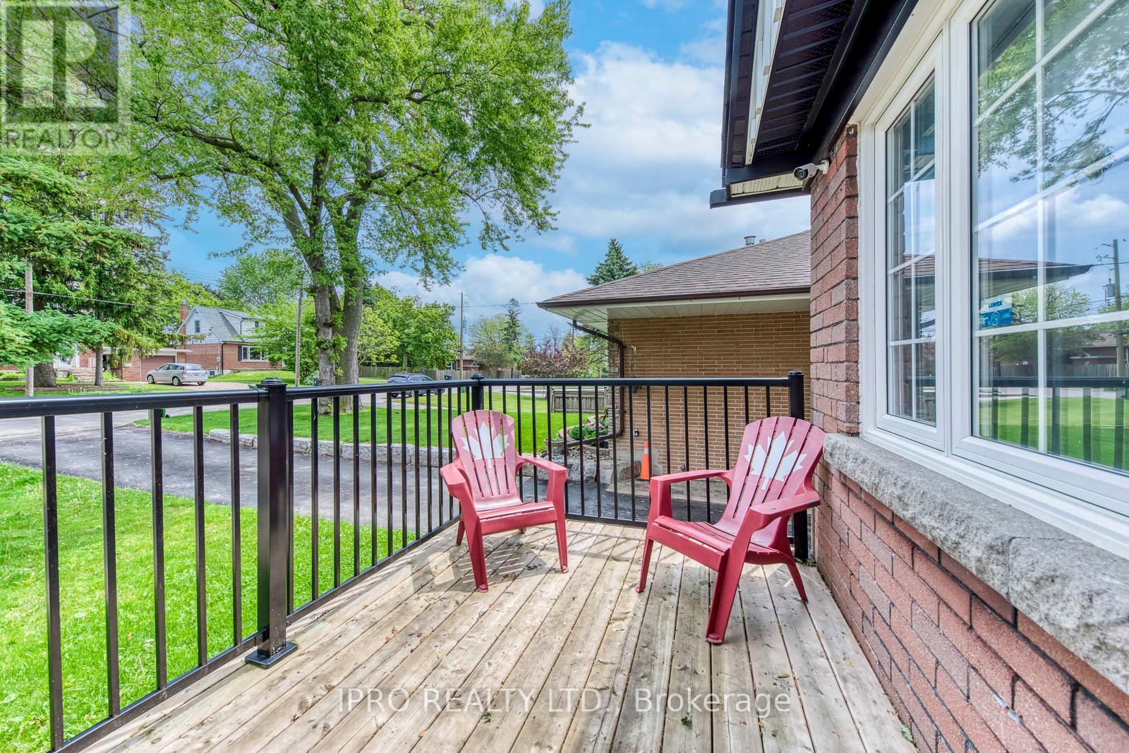 74 Rosemount Drive, Toronto (Ionview), Ontario  M1K 2X3 - Photo 3 - E12201114
