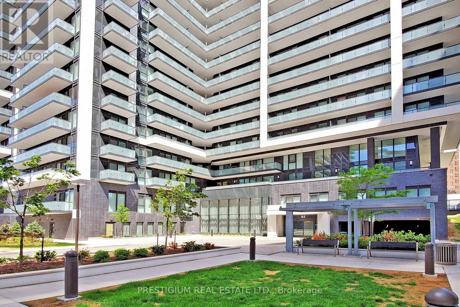 515 - 85 Oneida Crescent, Richmond Hill, Ontario  L4B 0H4 - Photo 2 - N12201110