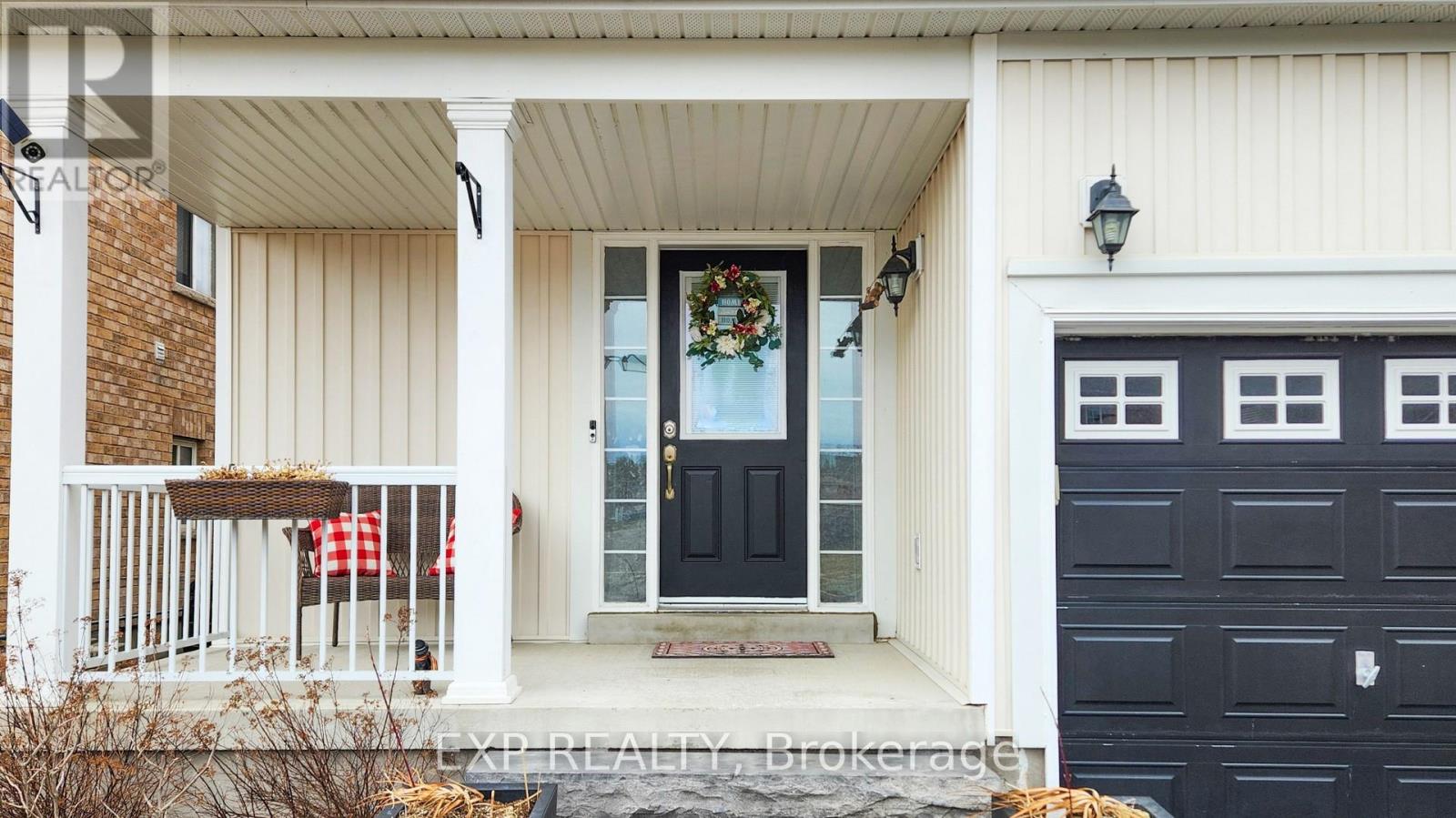 136 Donald Stewart Crescent, East Gwillimbury, Ontario  L0G 1M0 - Photo 2 - N12201120