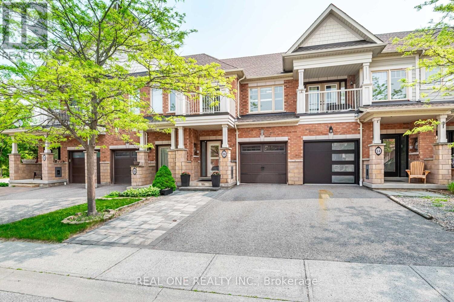 16 BEARINGS AVENUE, whitchurch-stouffville (stouffville), Ontario