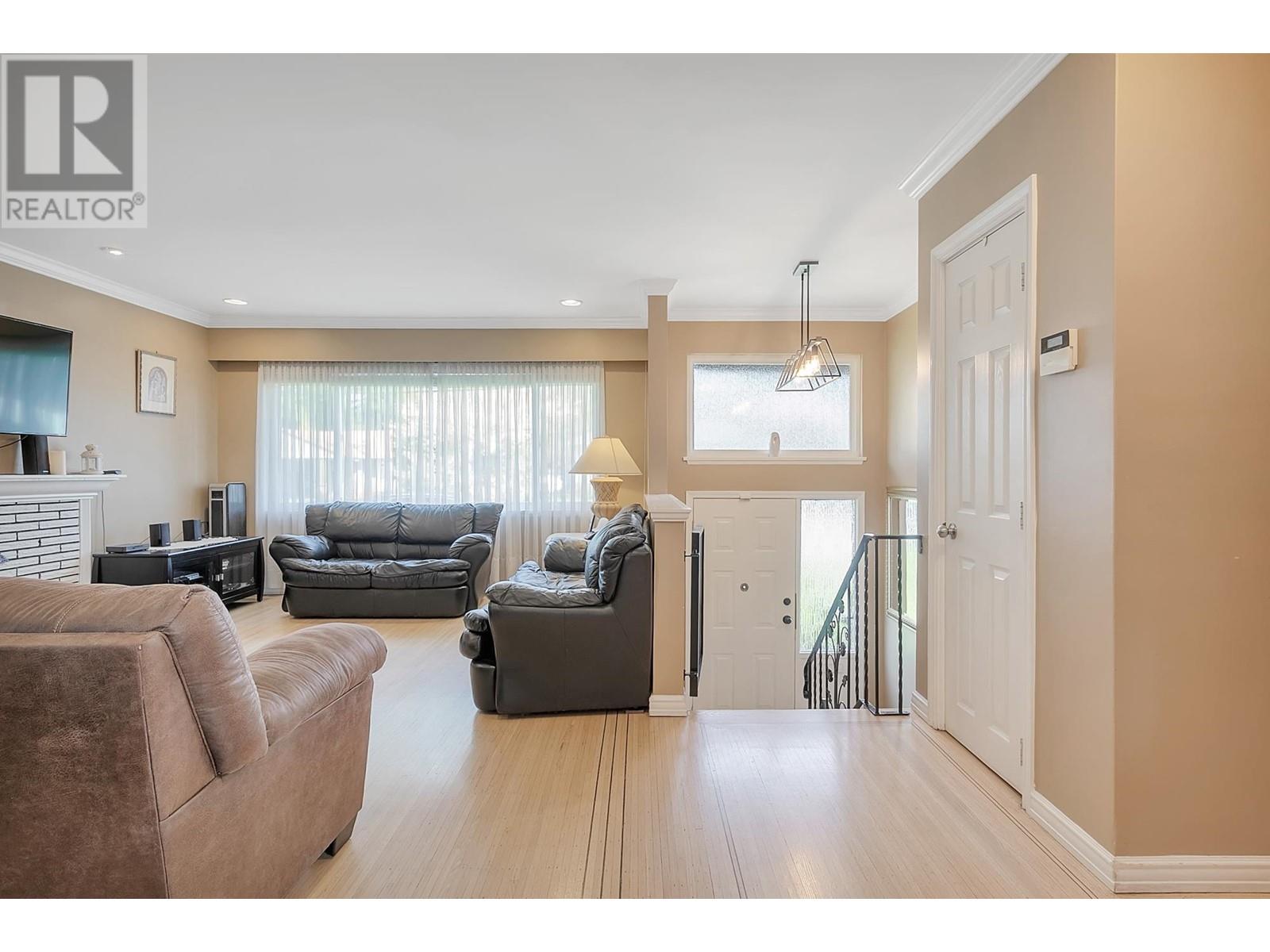 325 Seaview Drive, Port Moody, British Columbia  V3H 1P1 - Photo 12 - R2996997