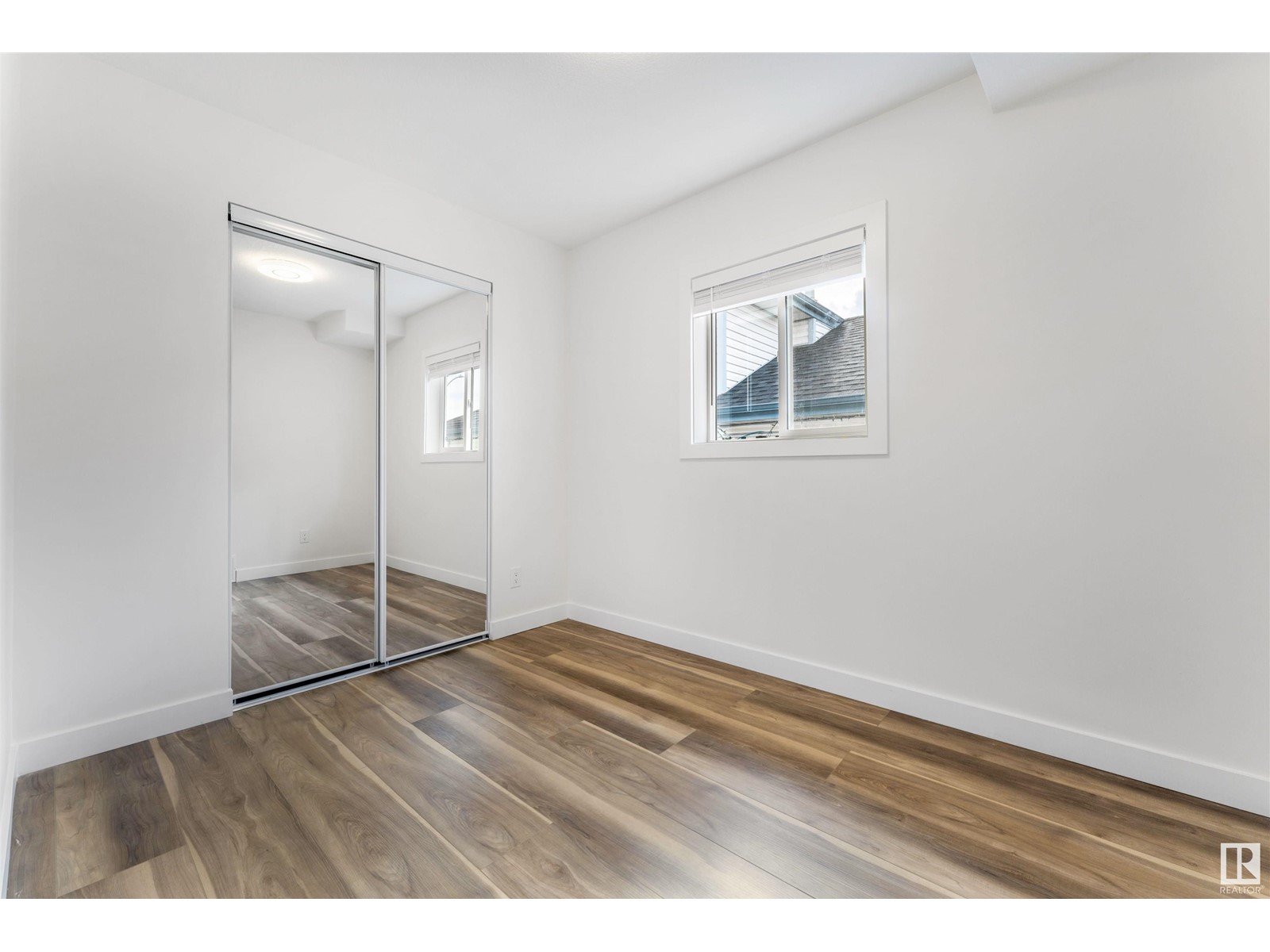 197 Kirkwood Av Nw, Edmonton, Alberta  T6L 6K7 - Photo 3 - E4440774