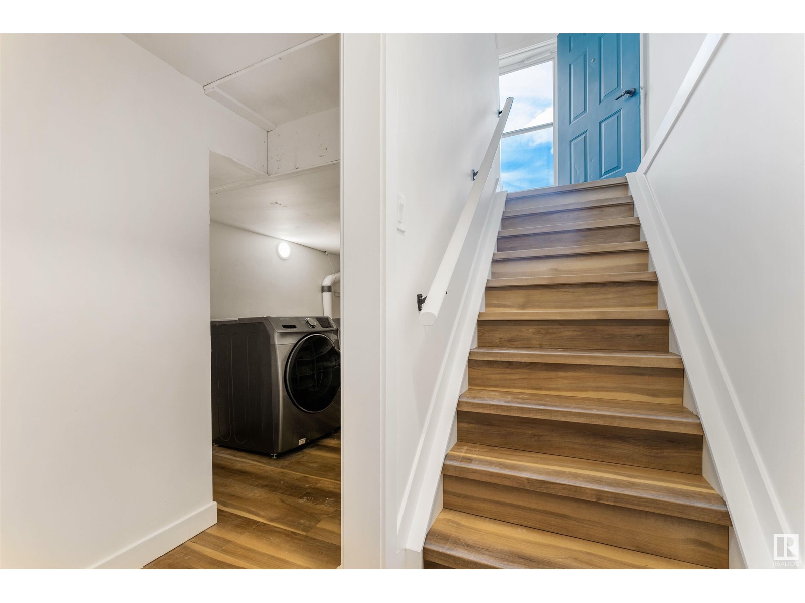 197 Kirkwood Av Nw, Edmonton, Alberta  T6L 6K7 - Photo 10 - E4440774