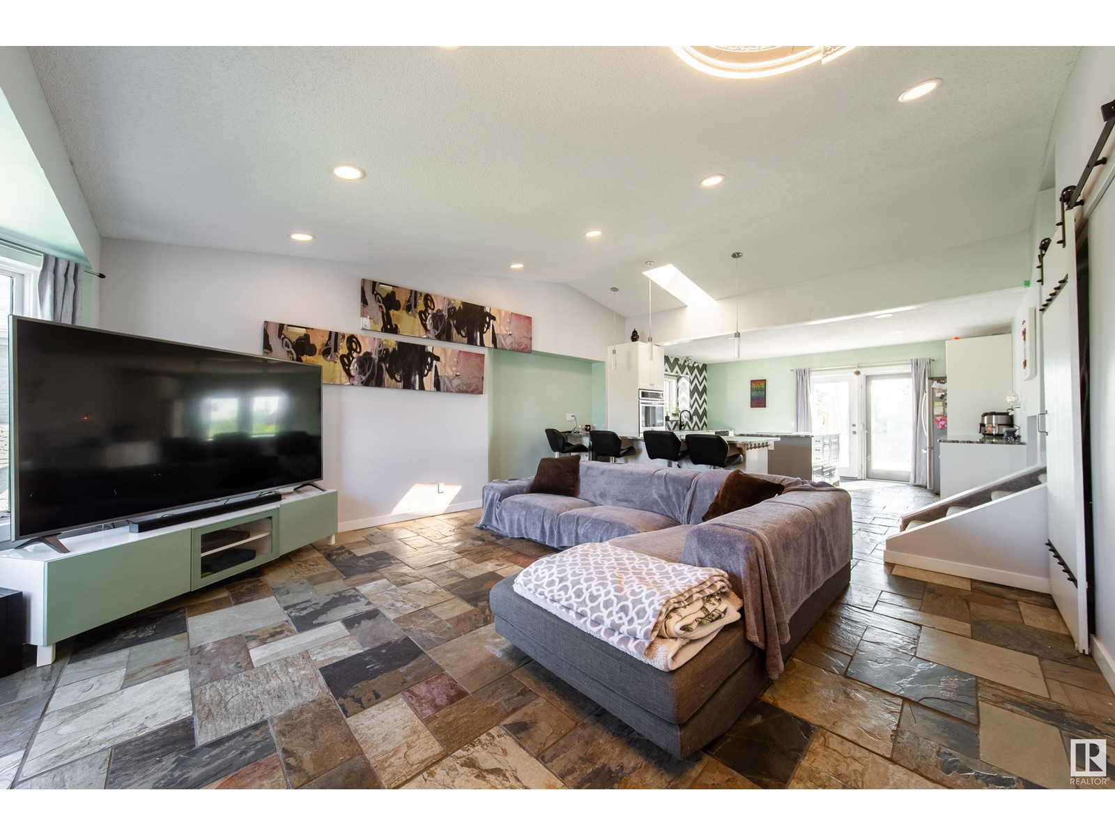 7415 190A ST NW, Edmonton, Alberta