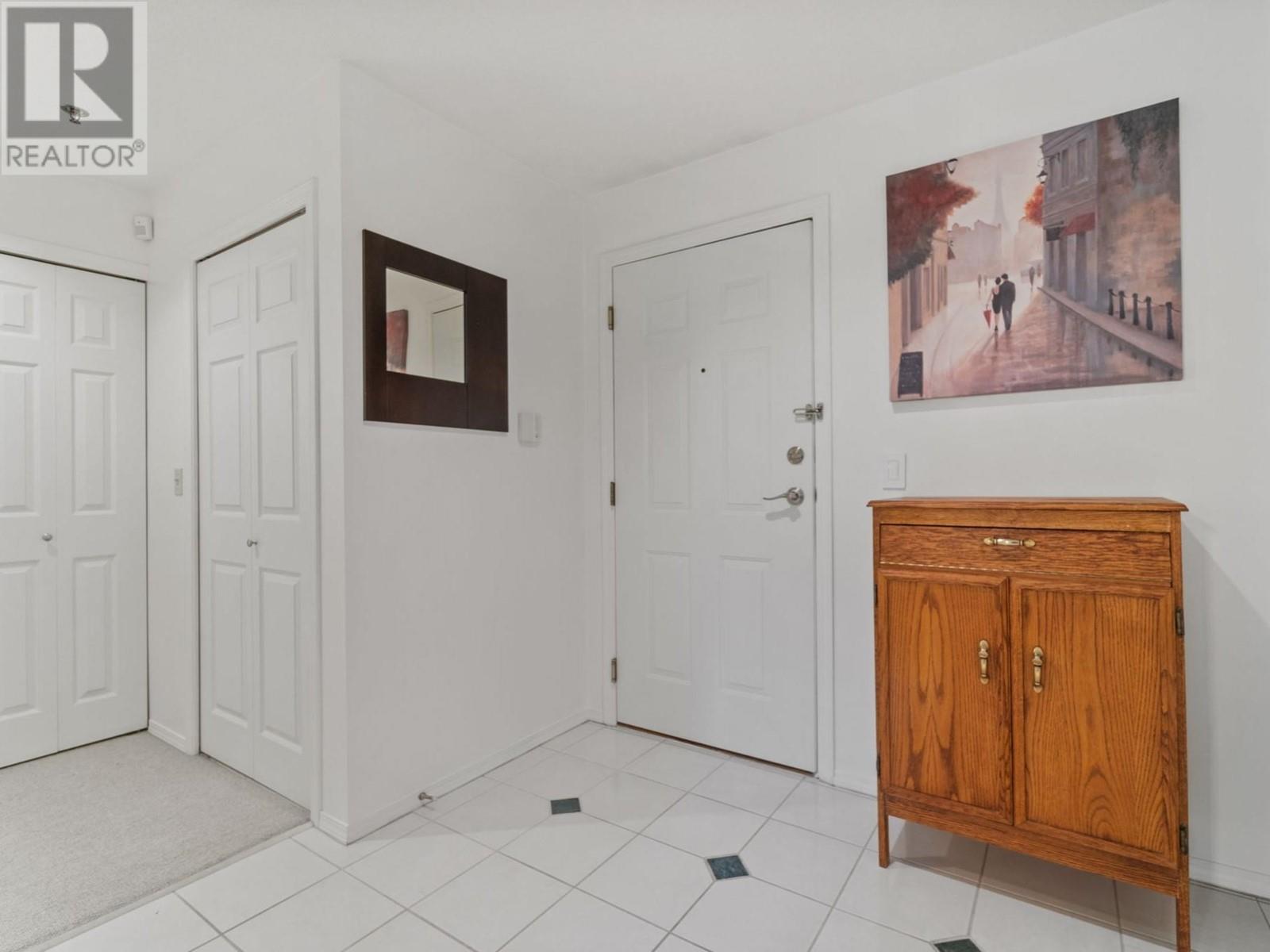 410 6737 Station Hill Court, Burnaby, British Columbia  V3N 4V2 - Photo 4 - R3004169