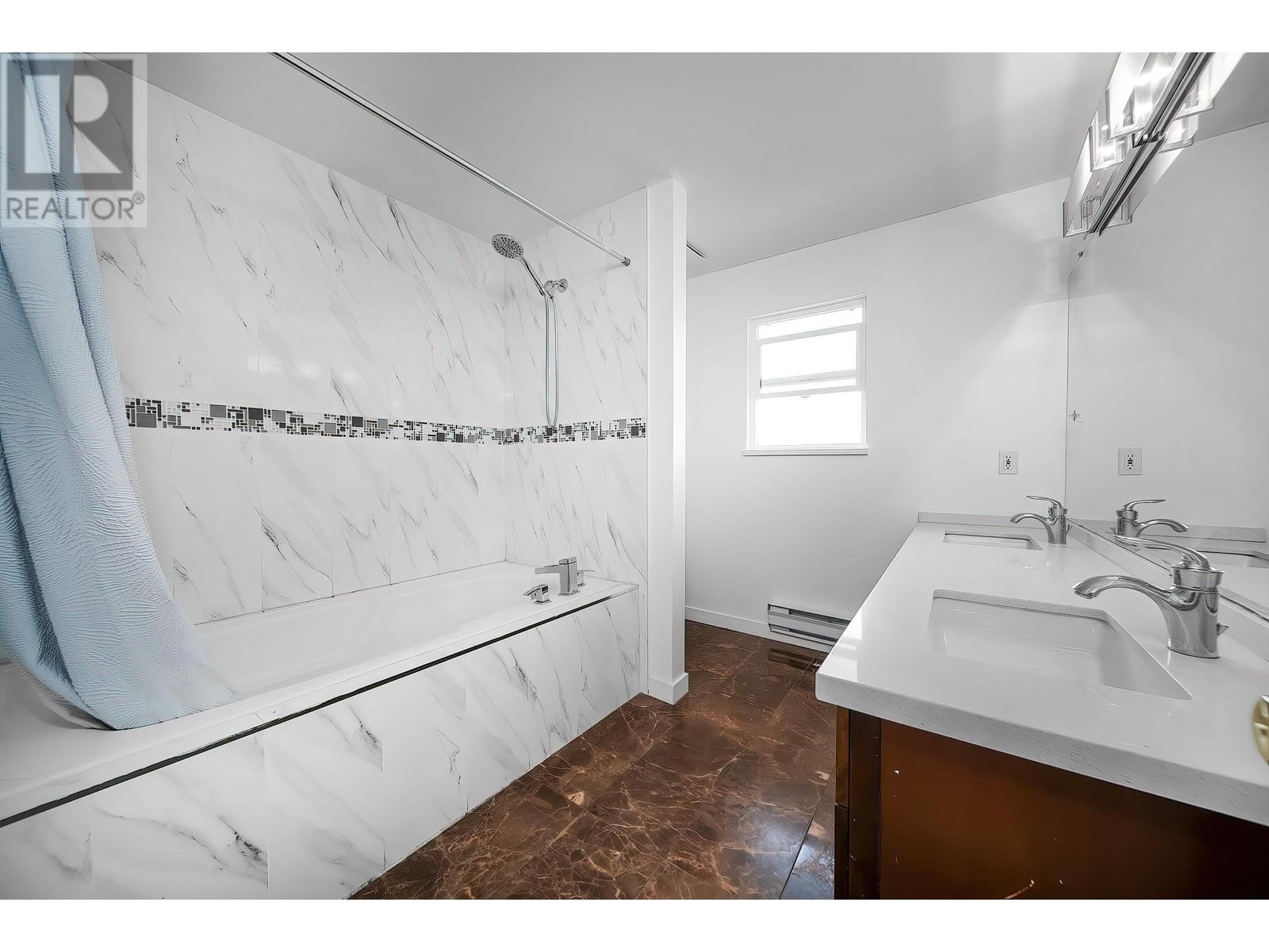 2011 Paulus Crescent, Burnaby, British Columbia  V5A 2M2 - Photo 21 - R3012181