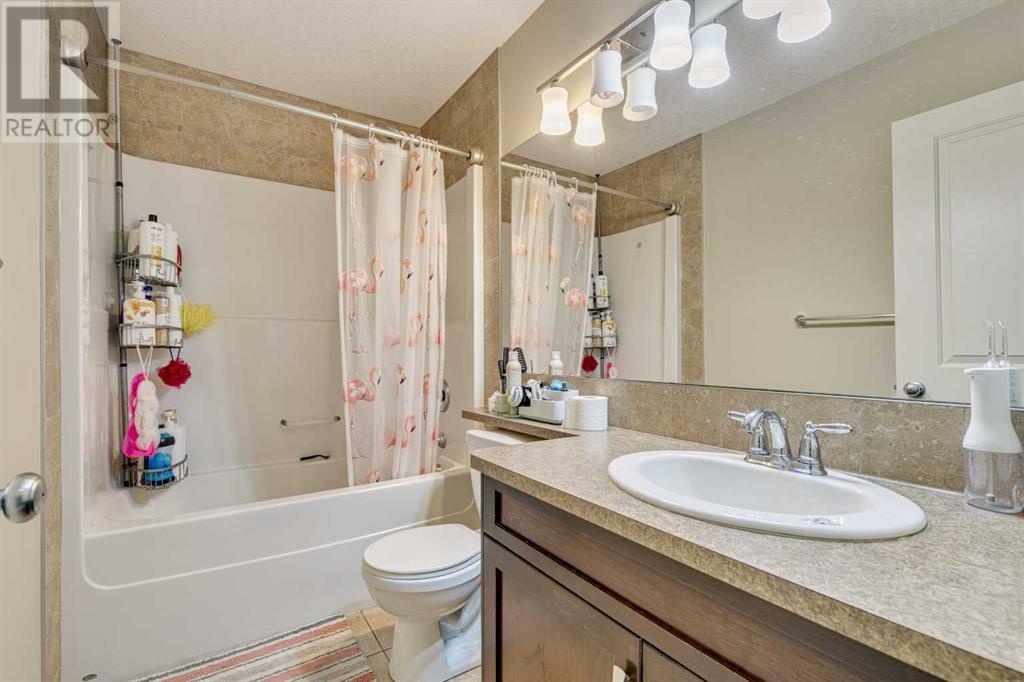 18 Westmount Way, Okotoks, Alberta  T1S 2L3 - Photo 24 - A2224482