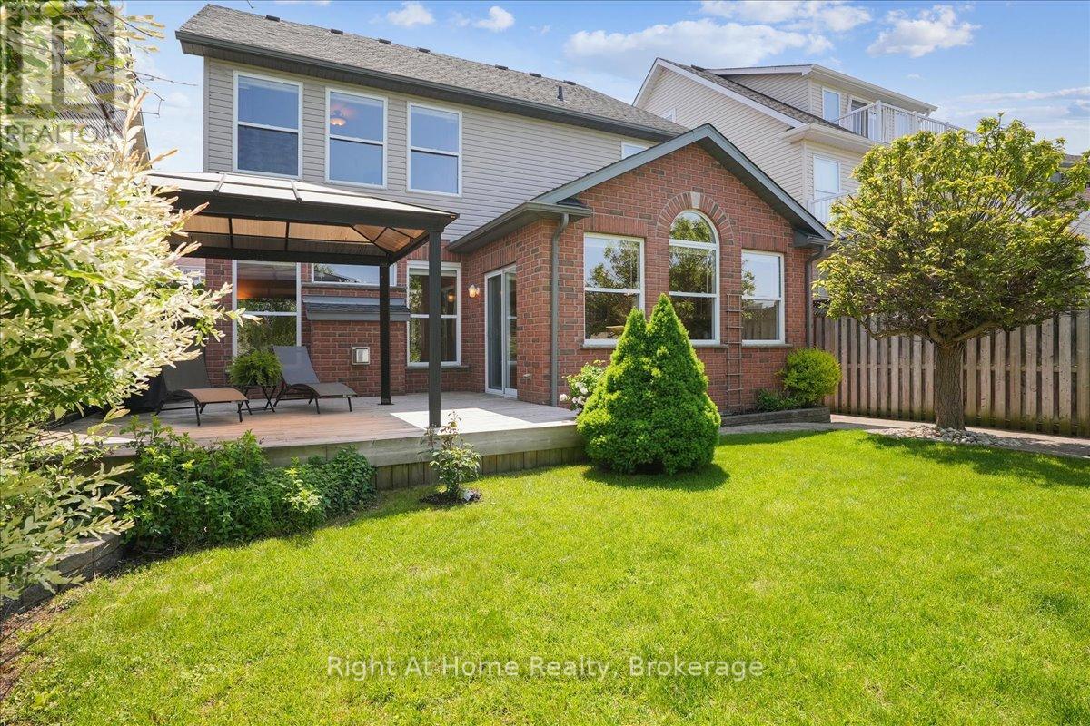 122 Hawkswood Drive, Kitchener, Ontario  N2K 4J4 - Photo 34 - X12201208