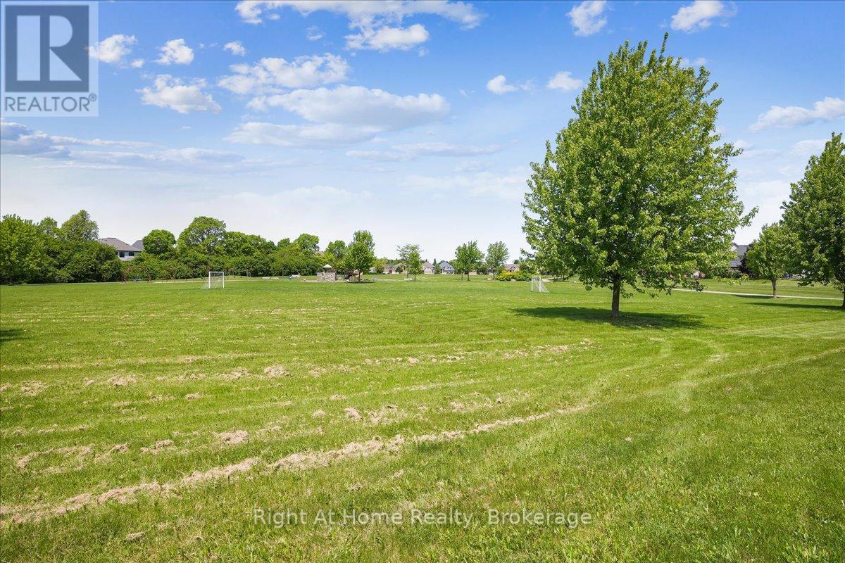 122 Hawkswood Drive, Kitchener, Ontario  N2K 4J4 - Photo 40 - X12201208