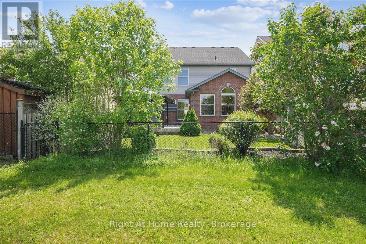 122 Hawkswood Drive, Kitchener, Ontario  N2K 4J4 - Photo 41 - X12201208