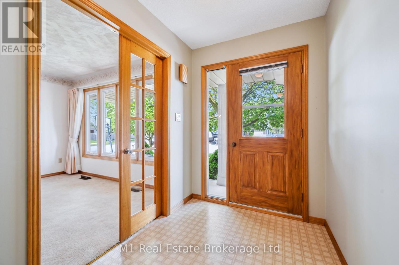 82 Crane Drive, Woolwich, Ontario  N3B 3J6 - Photo 6 - X12161310